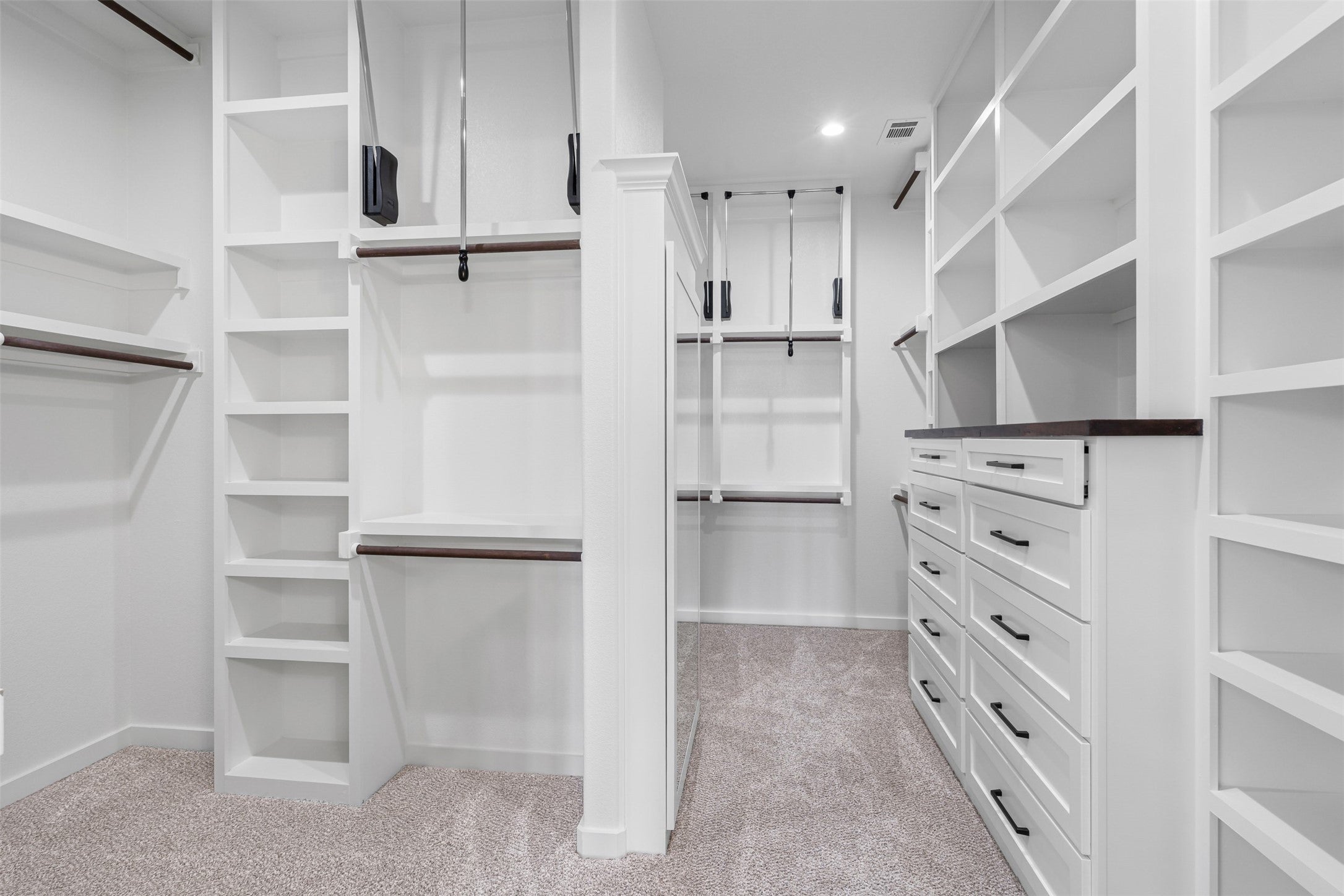 Granbury, Texas, 76048, United States, 5 Bedrooms Bedrooms, ,7 BathroomsBathrooms,Residential,Active,1909834