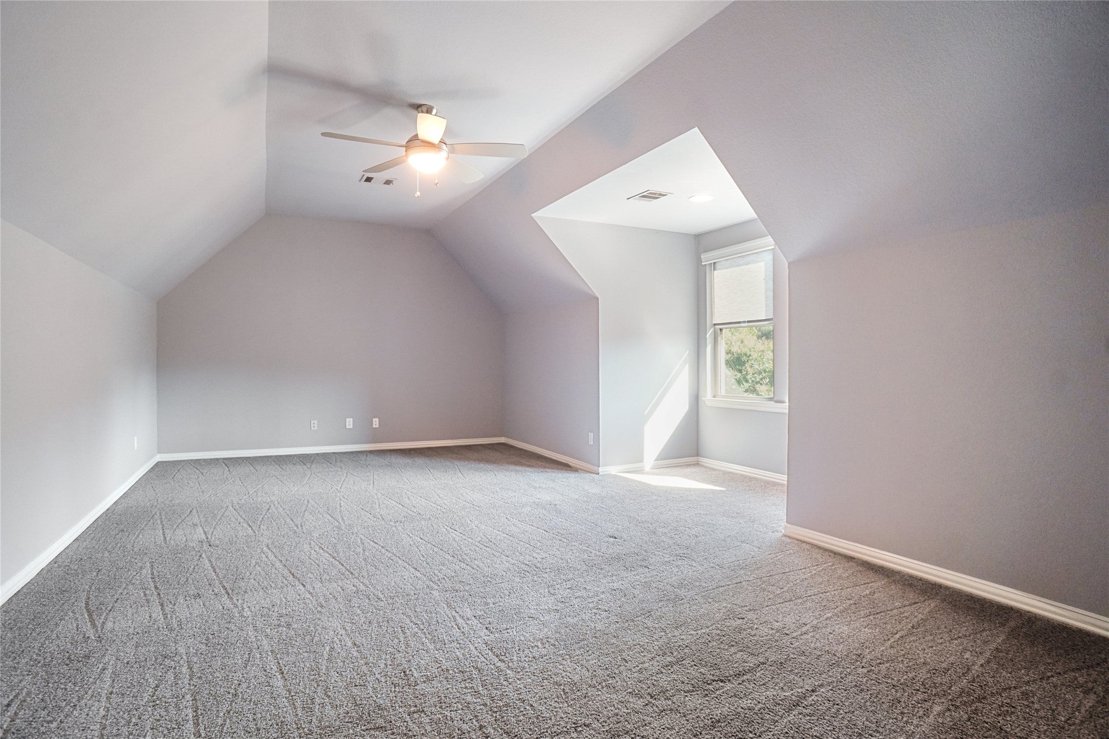 Southlake, Texas, 76092, United States, 4 Bedrooms Bedrooms, ,4 BathroomsBathrooms,Residential,Active,1962191