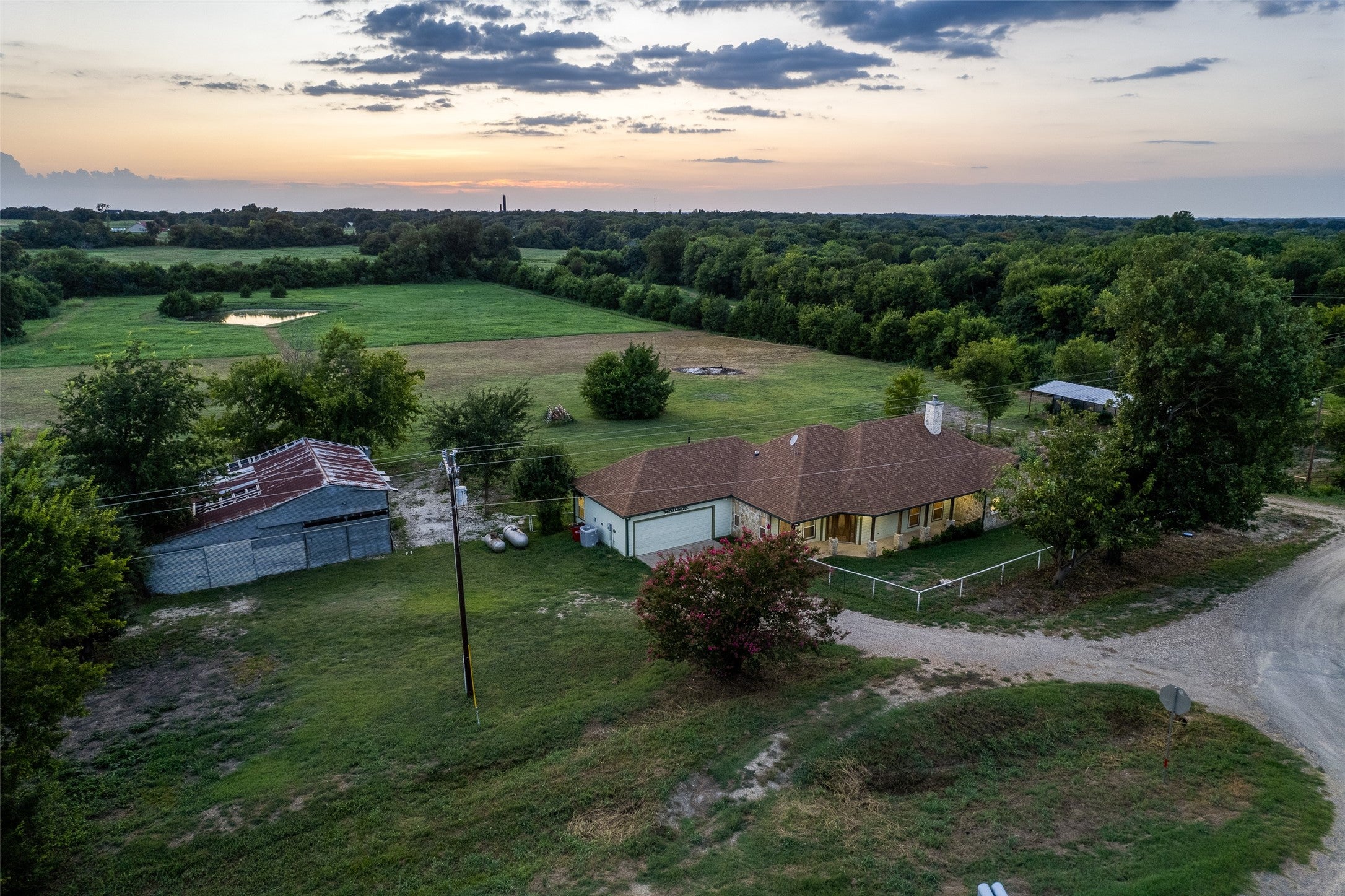 Leonard, Texas, 75452, United States, 2 Bedrooms Bedrooms, ,2 BathroomsBathrooms,Residential,Active,1920262