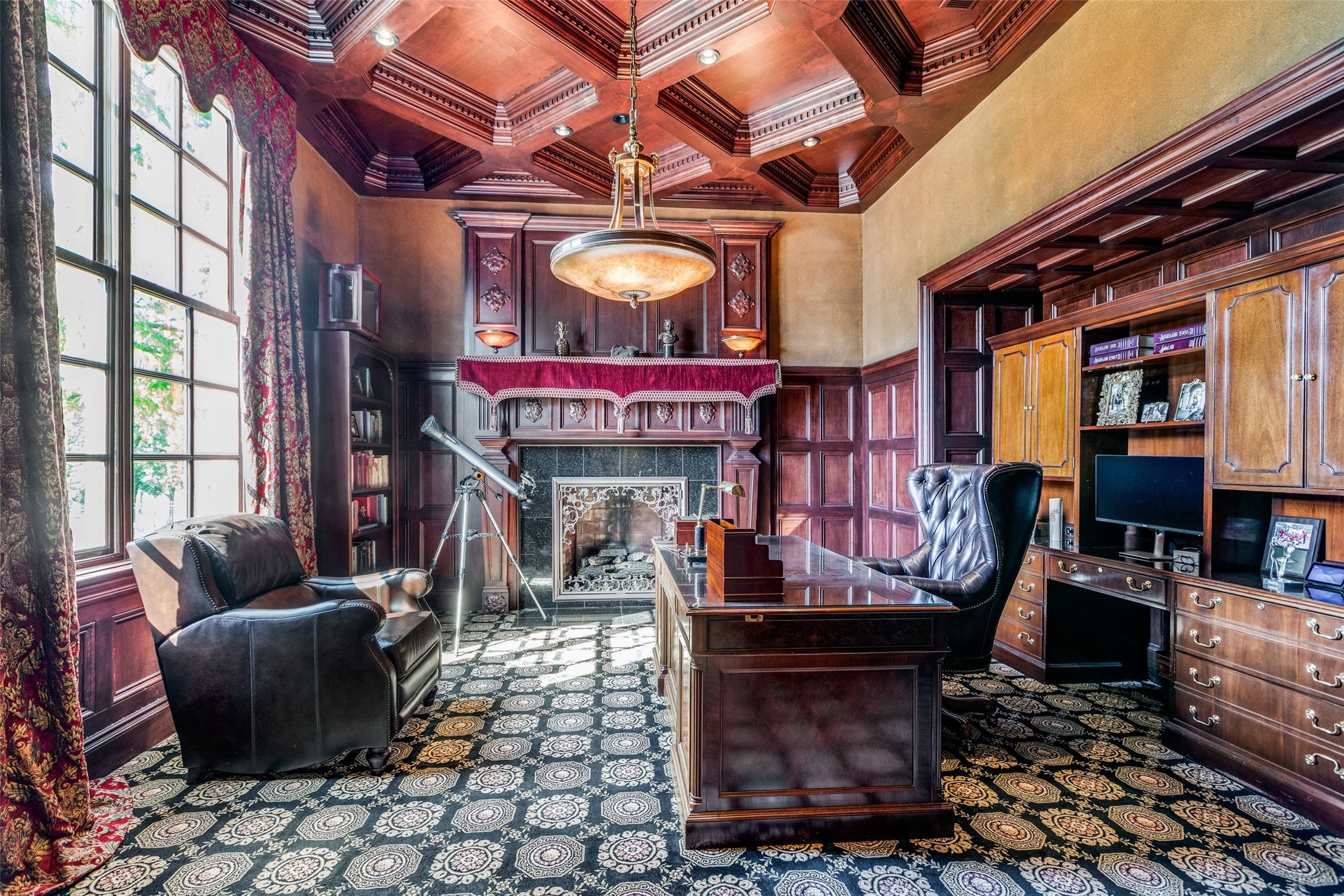 Pilot Point, Texas, 76258, United States, 6 Bedrooms Bedrooms, ,8 BathroomsBathrooms,Residential,Active,1953394
