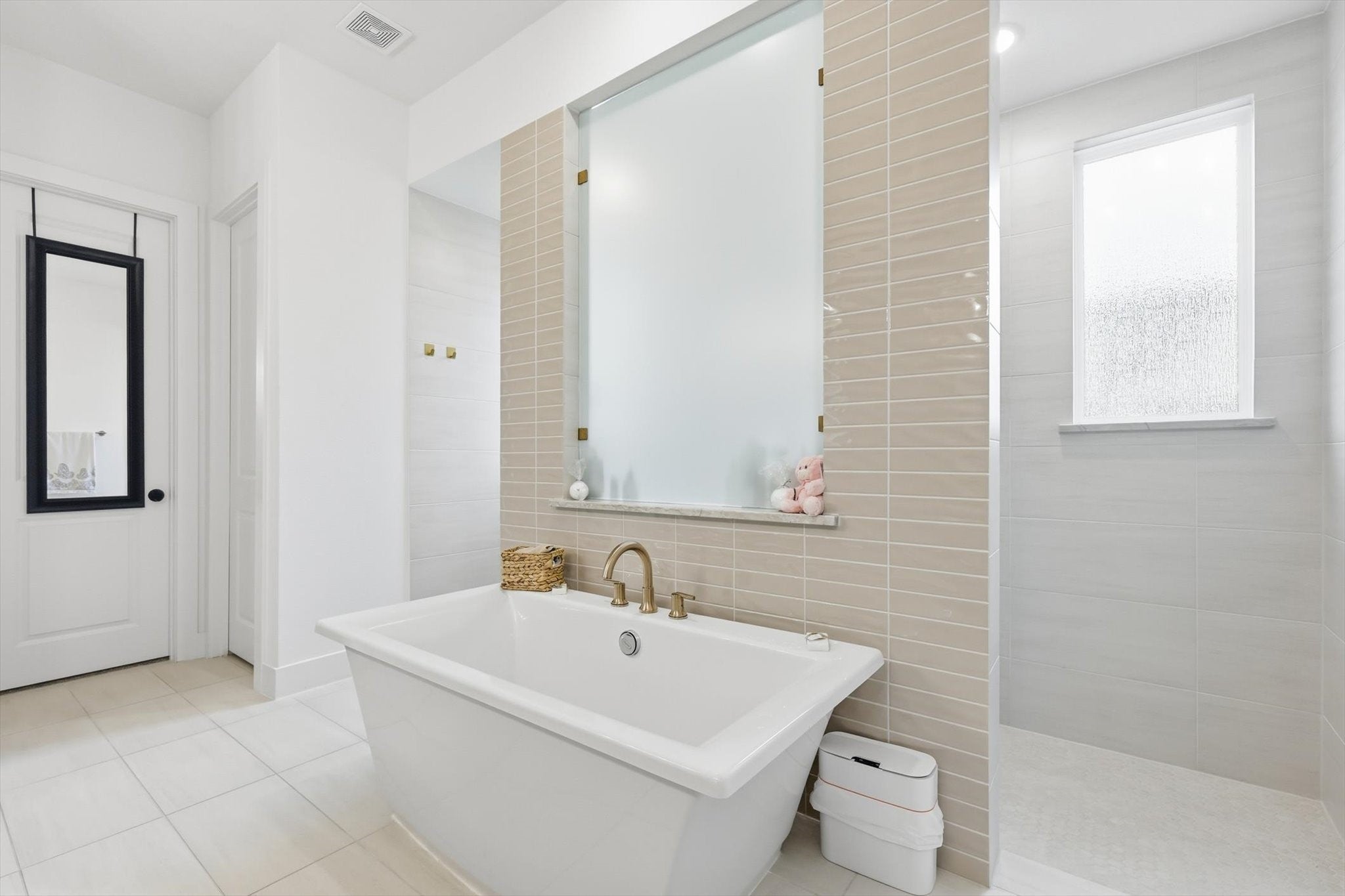 Frisco, Texas, 75033, United States, 5 Bedrooms Bedrooms, ,6 BathroomsBathrooms,Residential,Active,2007336