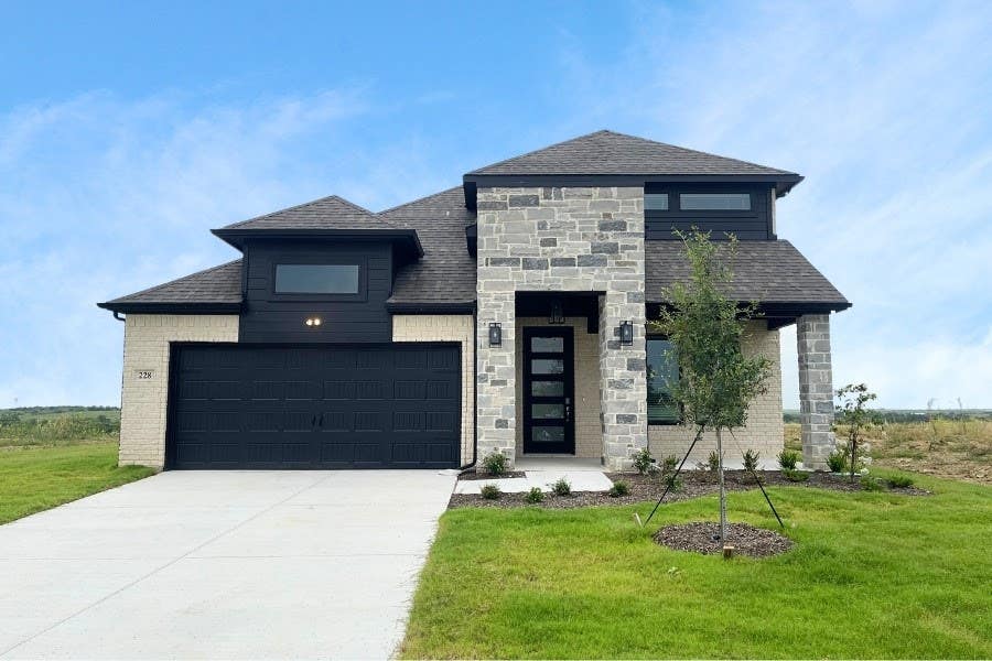 228 CATTLEMAN ST, VENUS, TX 76084, photo 1 of 19