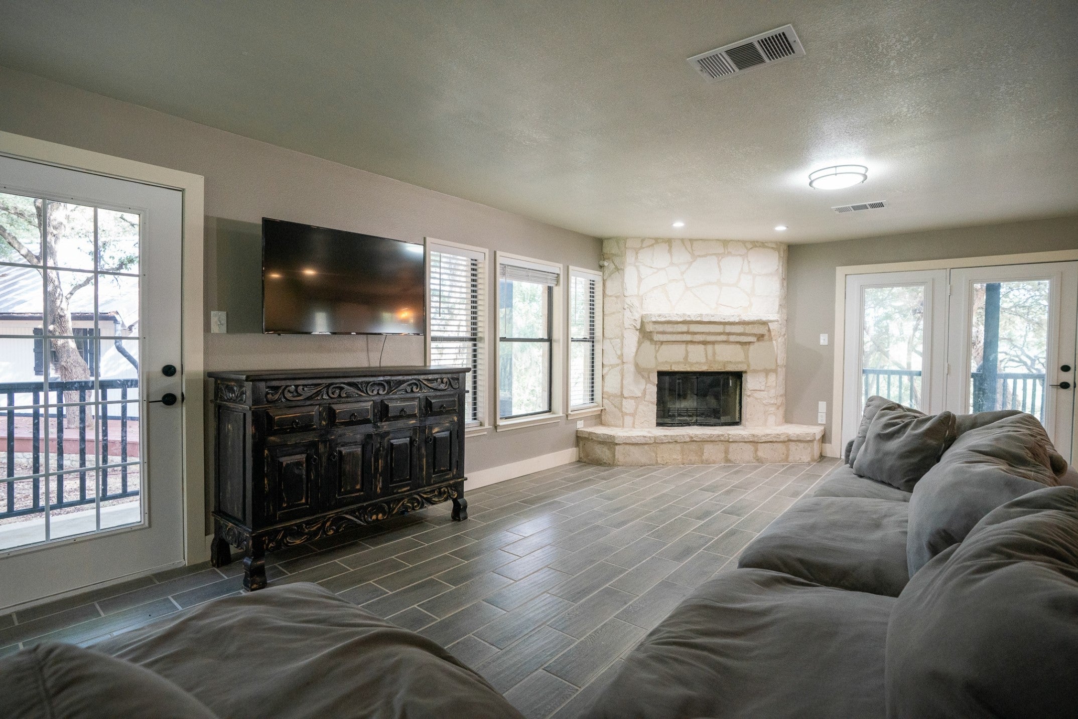 Boerne, Texas, 78006, United States, 4 Bedrooms Bedrooms, ,3 BathroomsBathrooms,Residential,Active,1900412