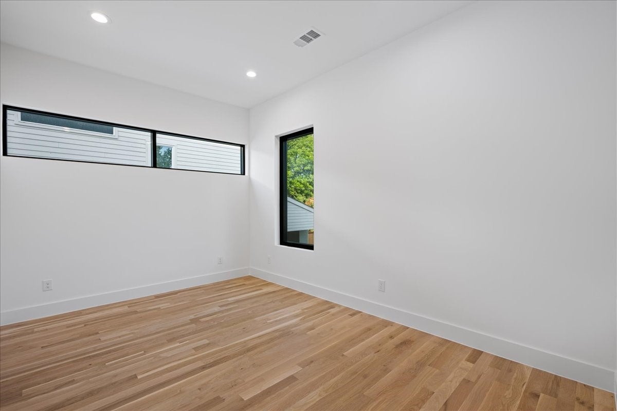 Dallas, Texas, 75204, United States, 4 Bedrooms Bedrooms, ,4 BathroomsBathrooms,Residential,Active,1929706