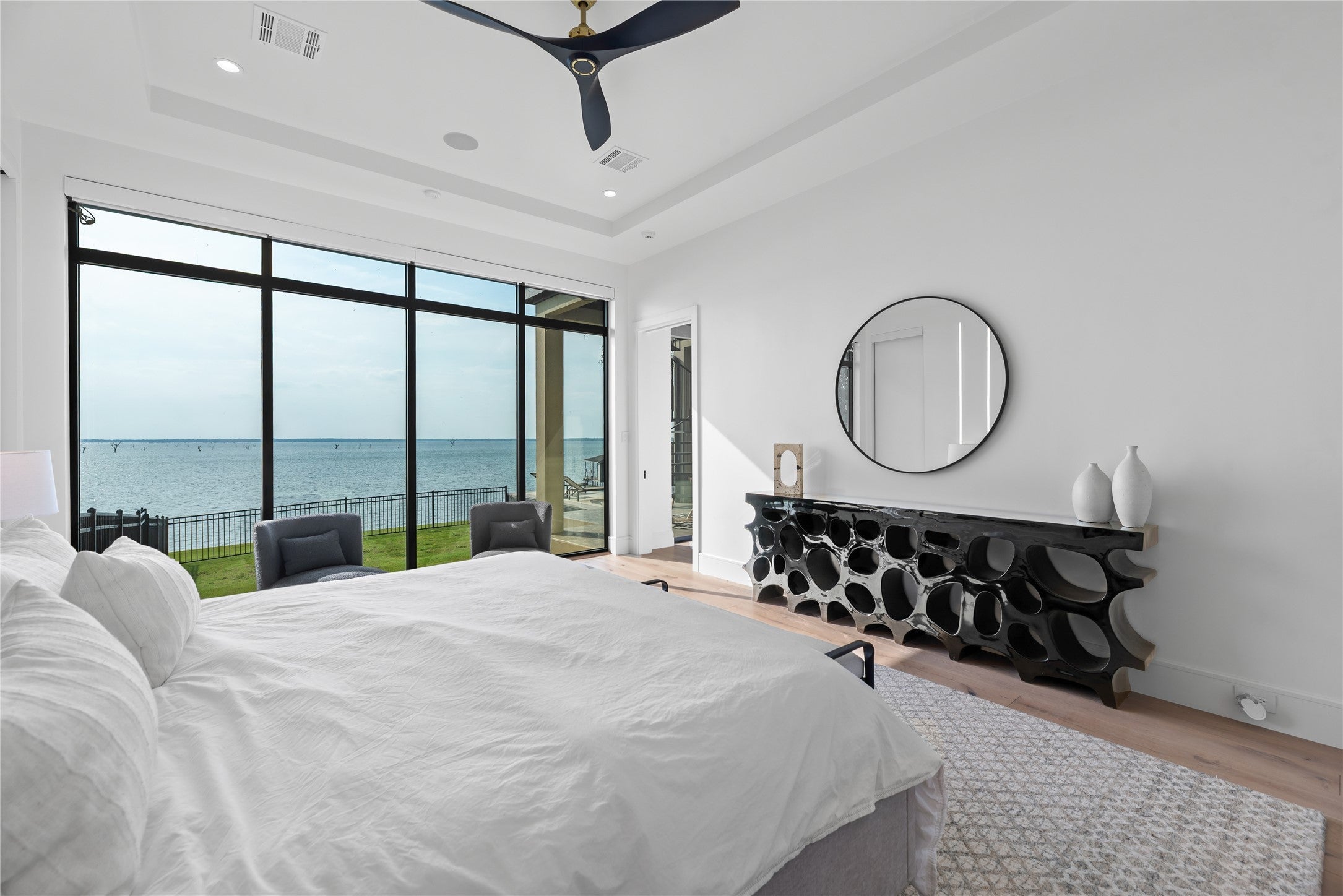 Streetman, Texas, 75859, United States, 5 Bedrooms Bedrooms, ,7 BathroomsBathrooms,Residential,Active,1988712