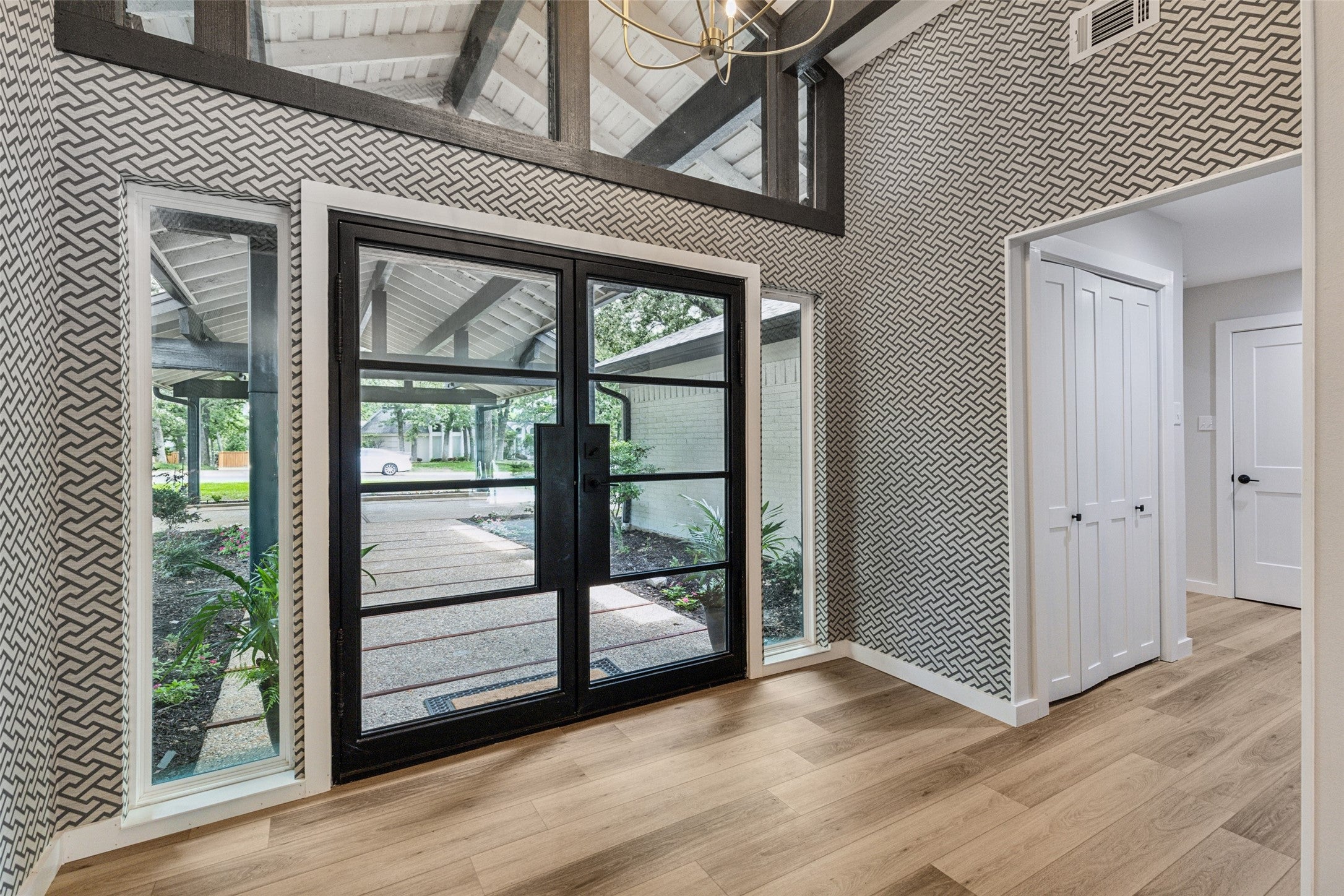 Colleyville, Texas, 76034, United States, 5 Bedrooms Bedrooms, ,4 BathroomsBathrooms,Residential,Active,1832302