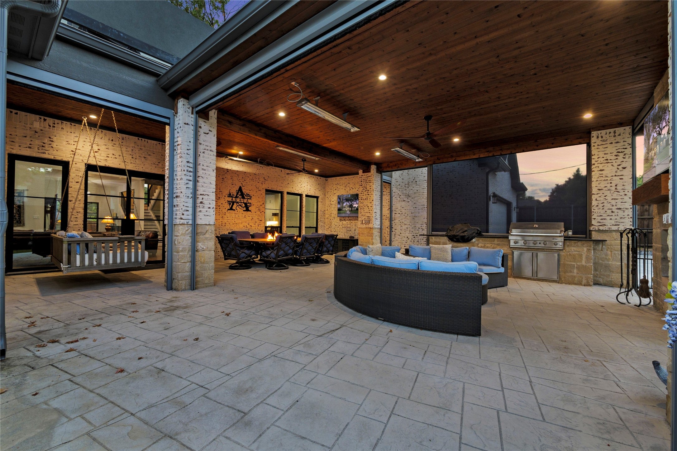 Dallas, Texas, 75244, United States, 5 Bedrooms Bedrooms, ,7 BathroomsBathrooms,Residential,Active,1905372