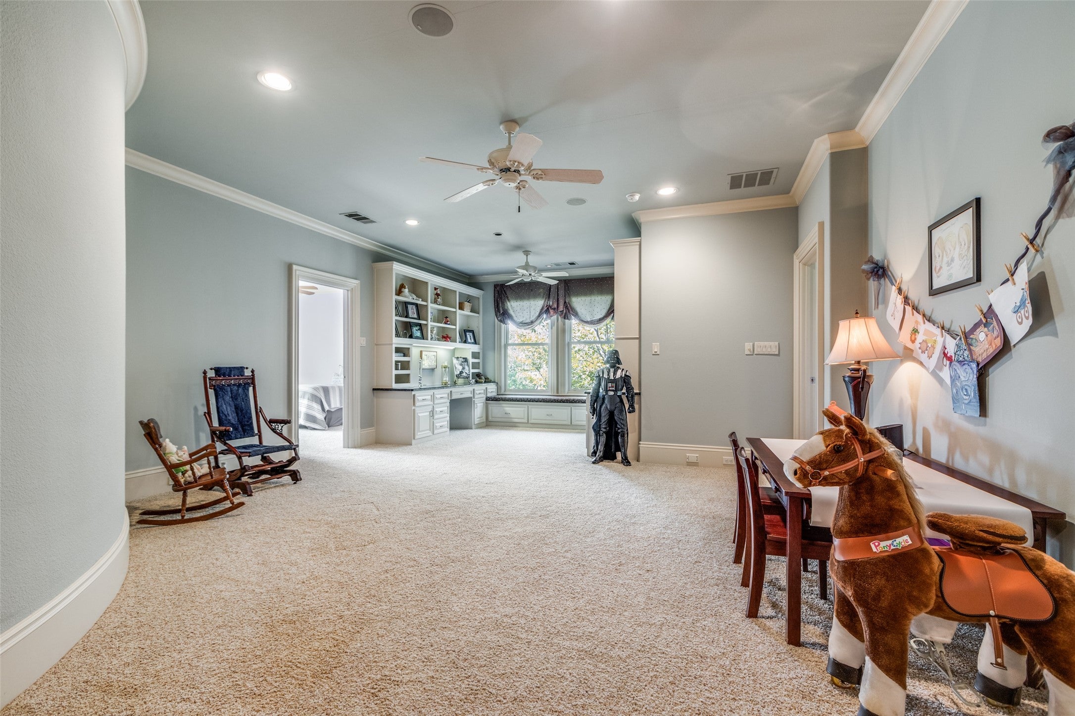 Pilot Point, Texas, 76258, United States, 6 Bedrooms Bedrooms, ,8 BathroomsBathrooms,Residential,Active,1953394
