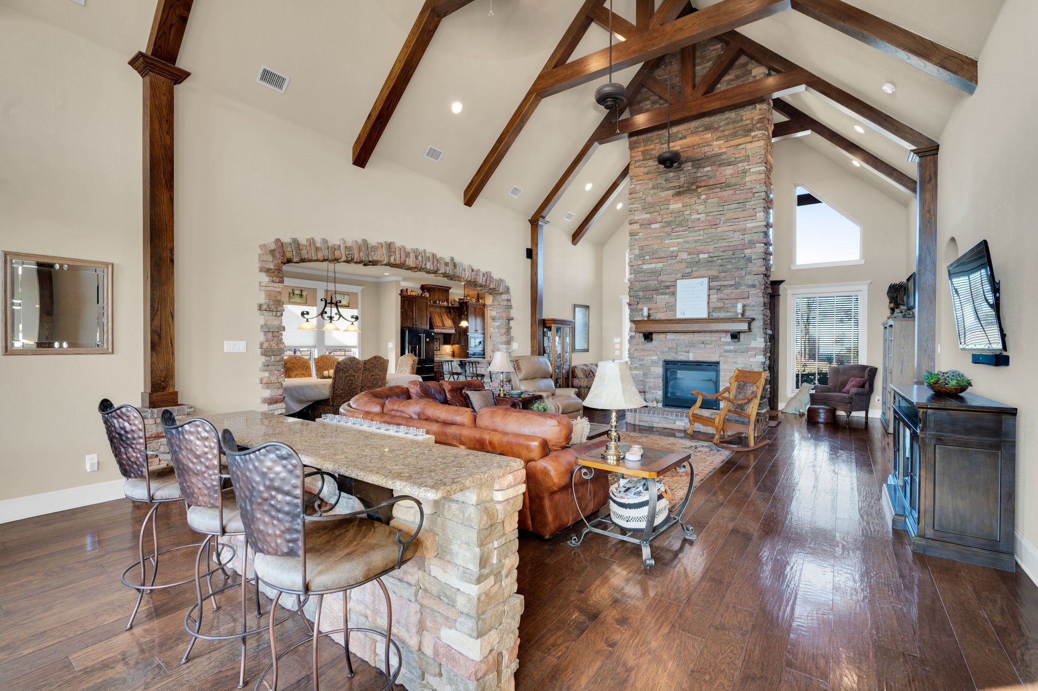 Waxahachie, Texas, 75165, United States, 3 Bedrooms Bedrooms, ,3 BathroomsBathrooms,Residential,Active,2001358