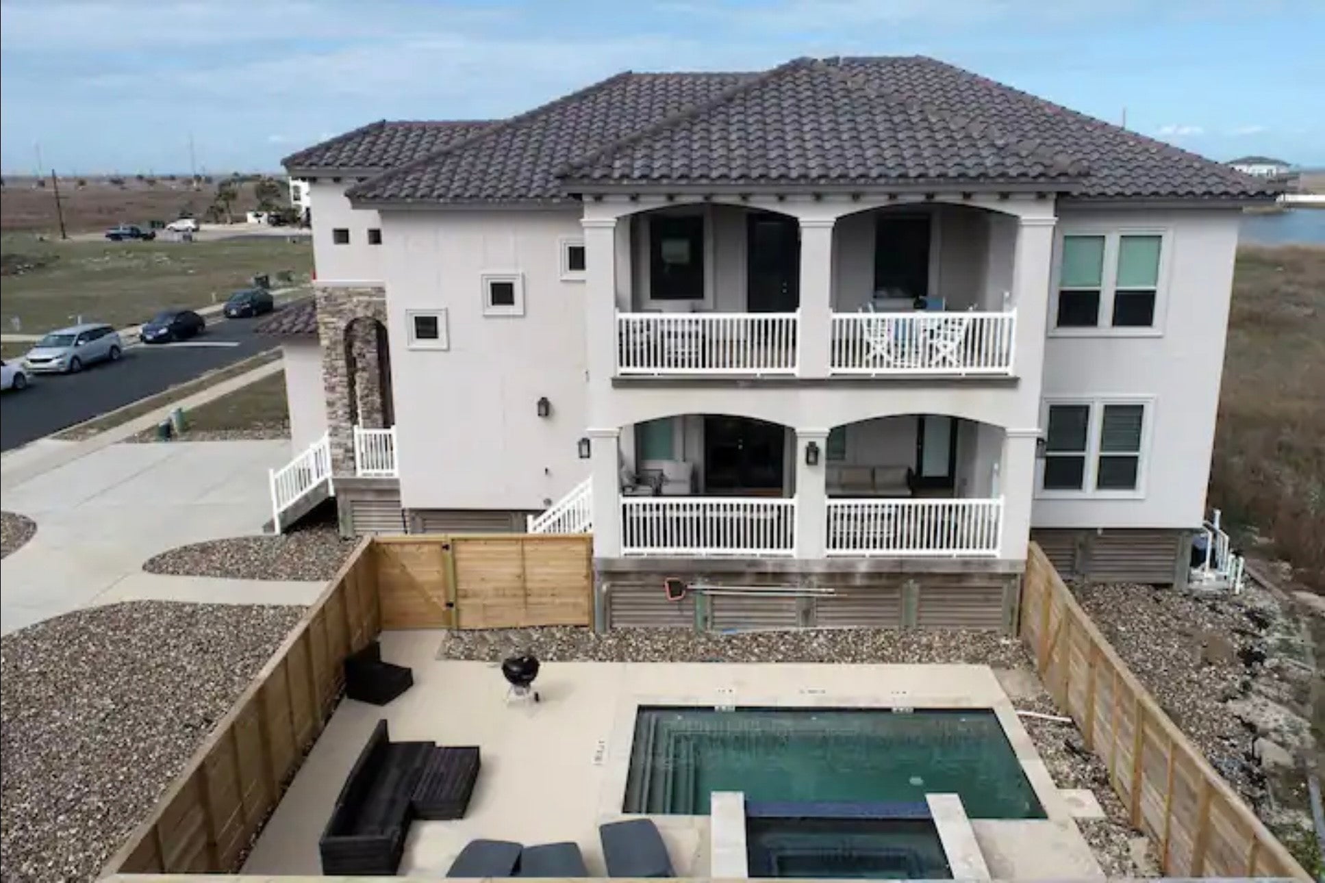Port Aransas, Texas, 78373, United States, 4 Bedrooms Bedrooms, ,4 BathroomsBathrooms,Residential,Active,1910137