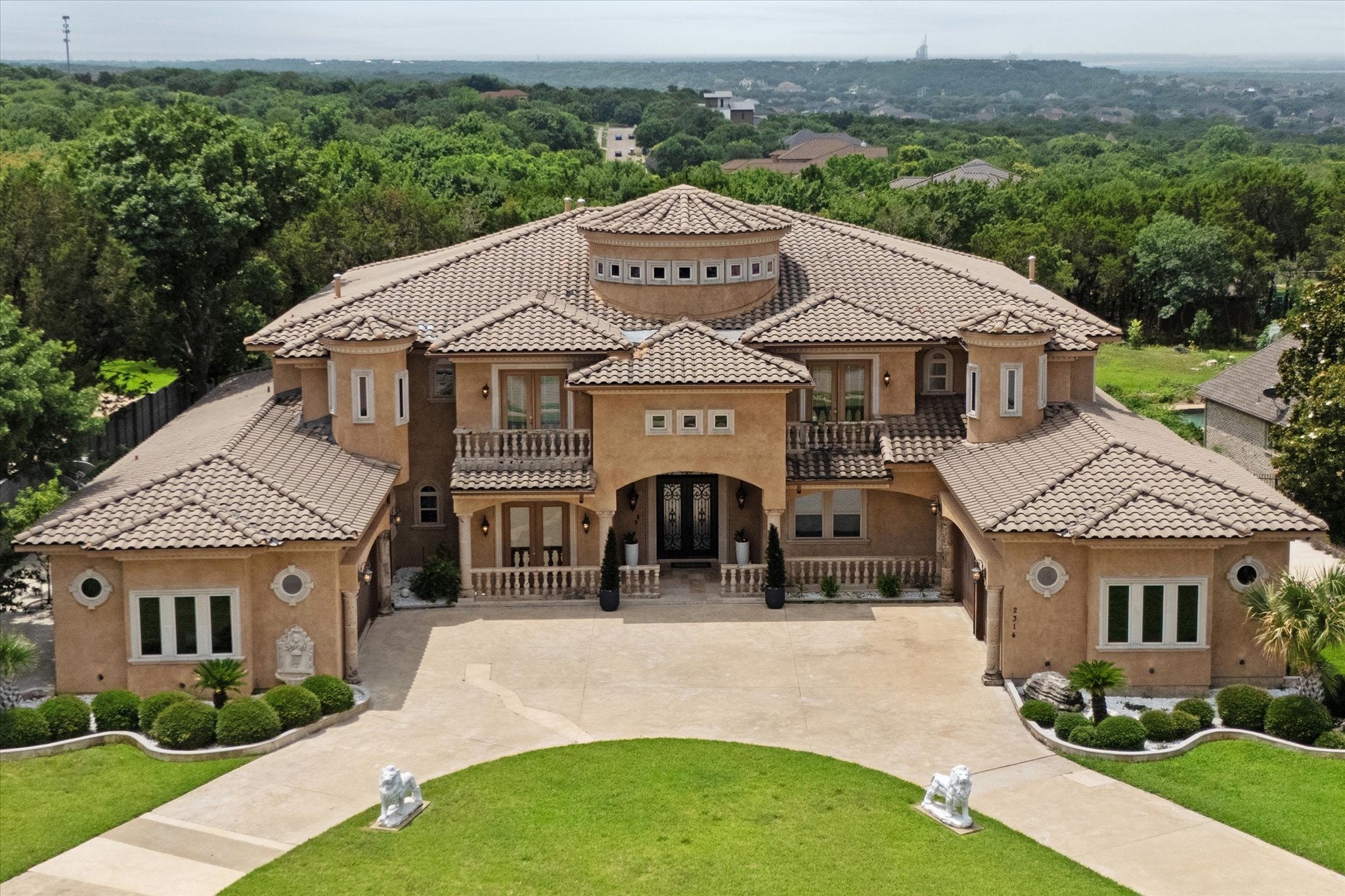 Cedar Hill, Texas, 75104, United States, 6 Bedrooms Bedrooms, ,8 BathroomsBathrooms,Residential,Active,1964299
