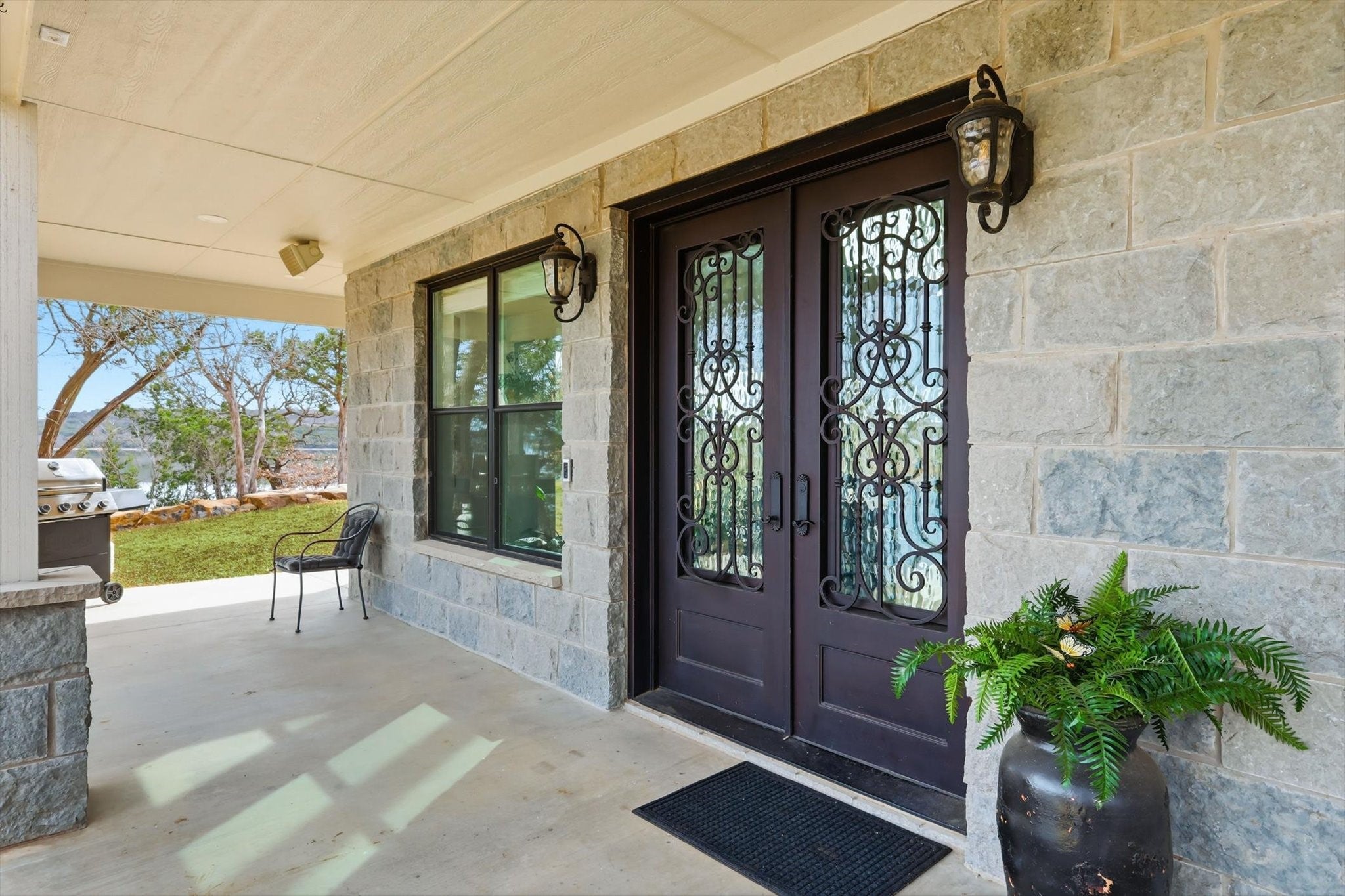 Graham, Texas, 76450, United States, 4 Bedrooms Bedrooms, ,4 BathroomsBathrooms,Residential,Active,2017097