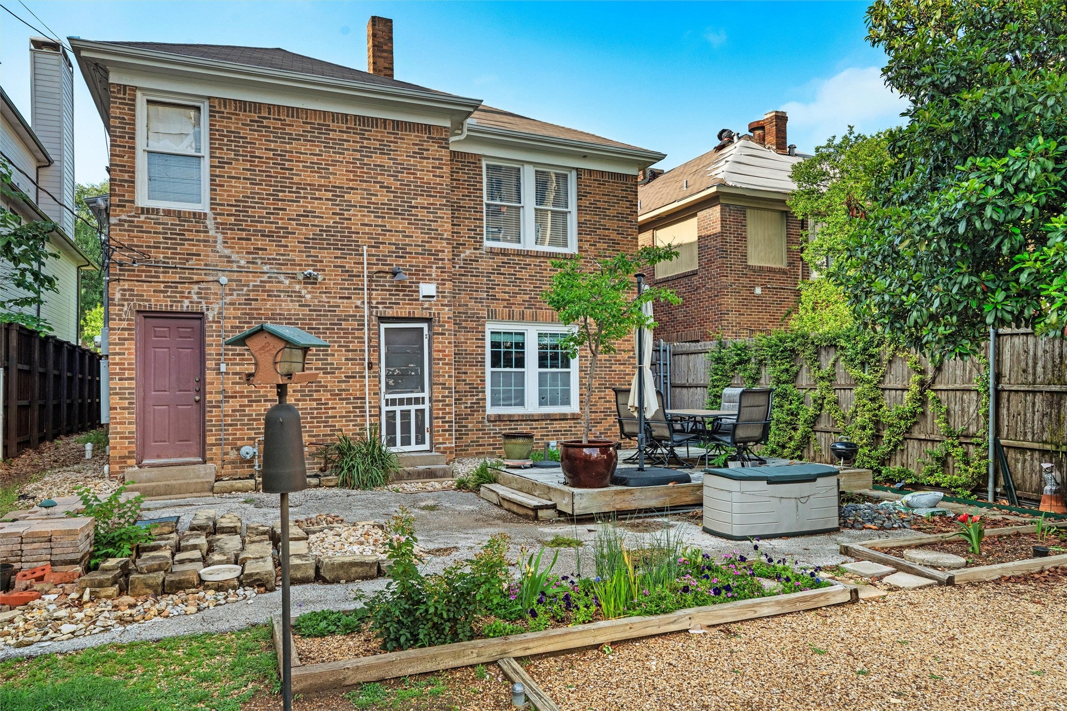 Dallas, Texas, 75219, United States, 6 Bedrooms Bedrooms, ,2 BathroomsBathrooms,Residential,Active,1808211