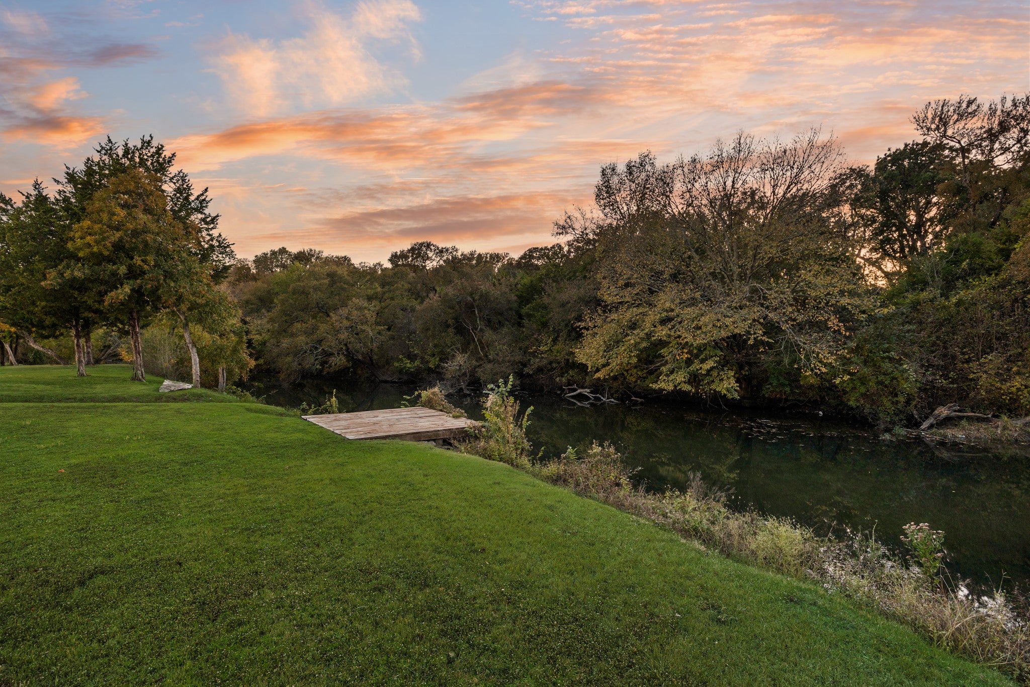 Midlothian, Texas, 76065, United States, 4 Bedrooms Bedrooms, ,4 BathroomsBathrooms,Residential,Active,1992317