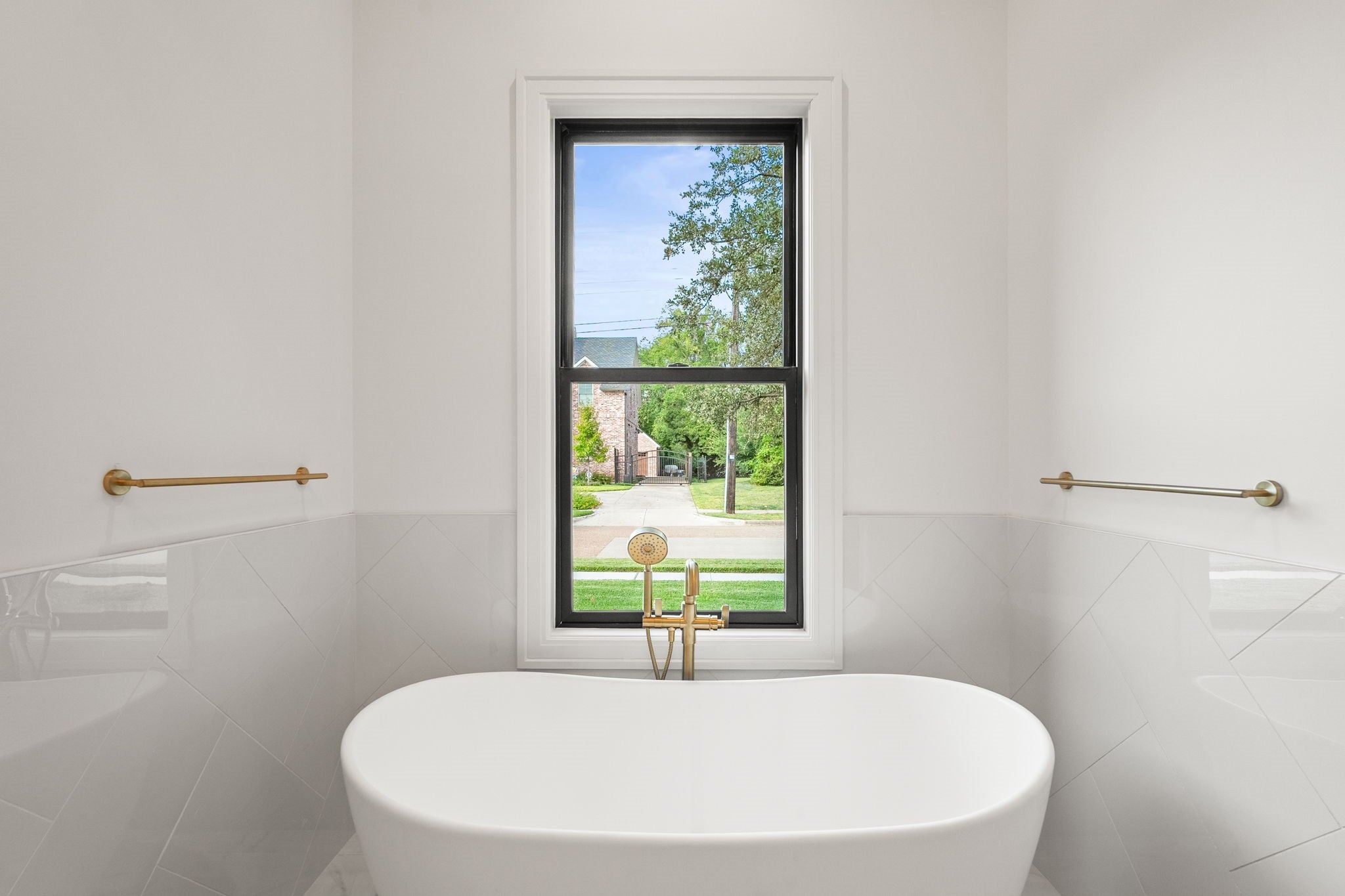 Richardson, Texas, 75080, United States, 5 Bedrooms Bedrooms, ,6 BathroomsBathrooms,Residential,Active,2009133