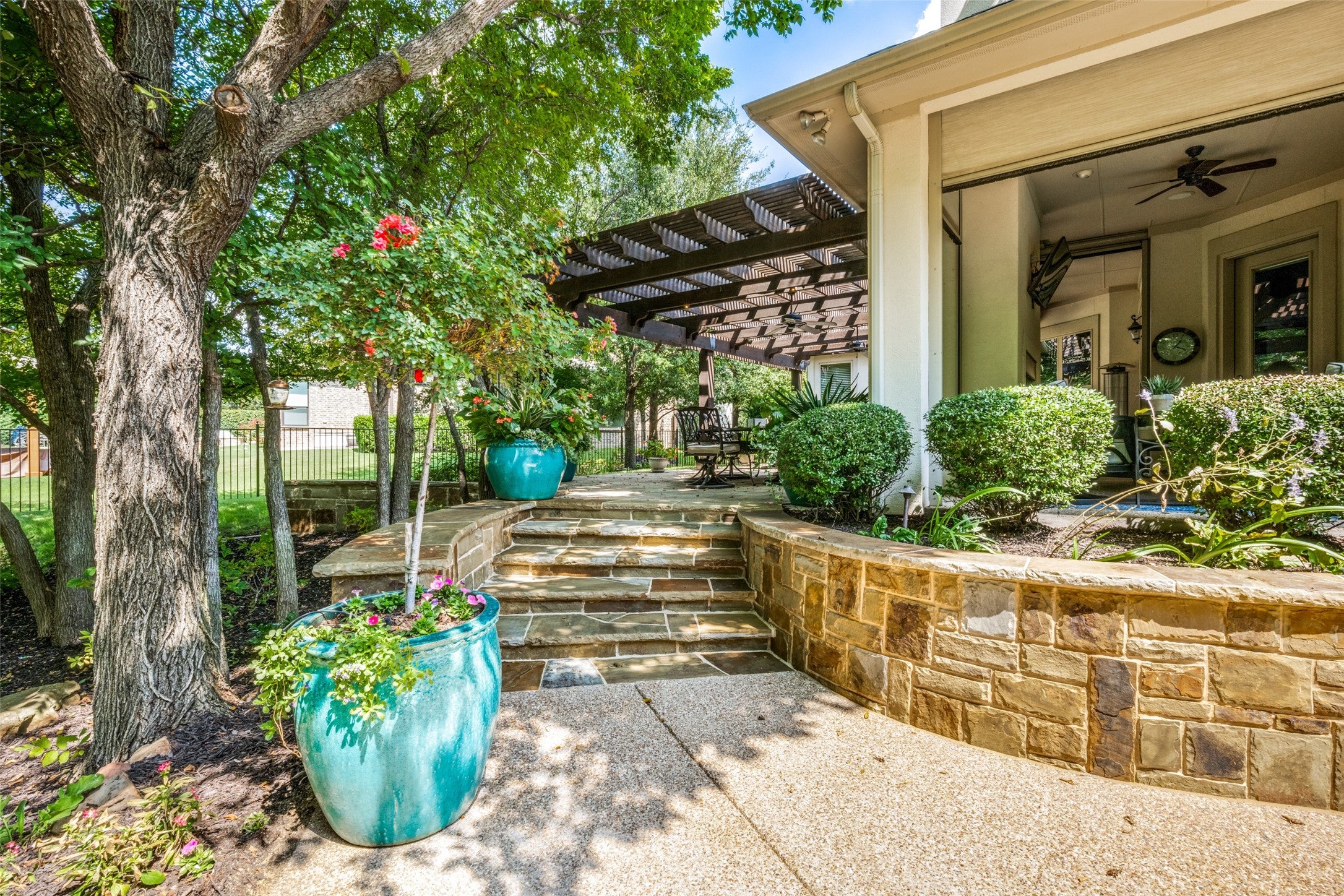 Southlake, Texas, 76092, United States, 4 Bedrooms Bedrooms, ,5 BathroomsBathrooms,Residential,Active,1963281