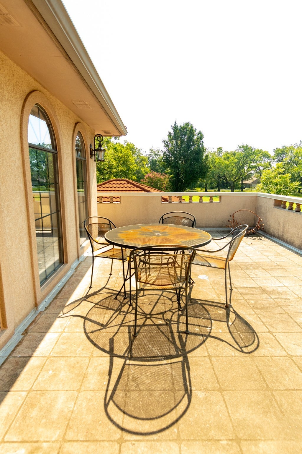 Bonham, Texas, 75418, United States, 4 Bedrooms Bedrooms, ,5 BathroomsBathrooms,Residential,Active,1988725