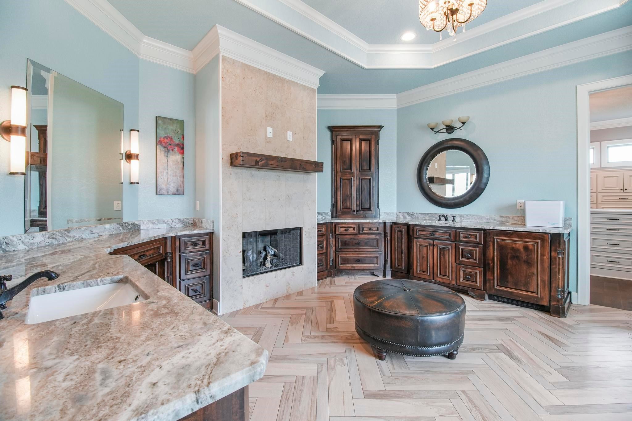 Tyler, Texas, 75703, United States, ,9 BathroomsBathrooms,Residential,Active,1899924