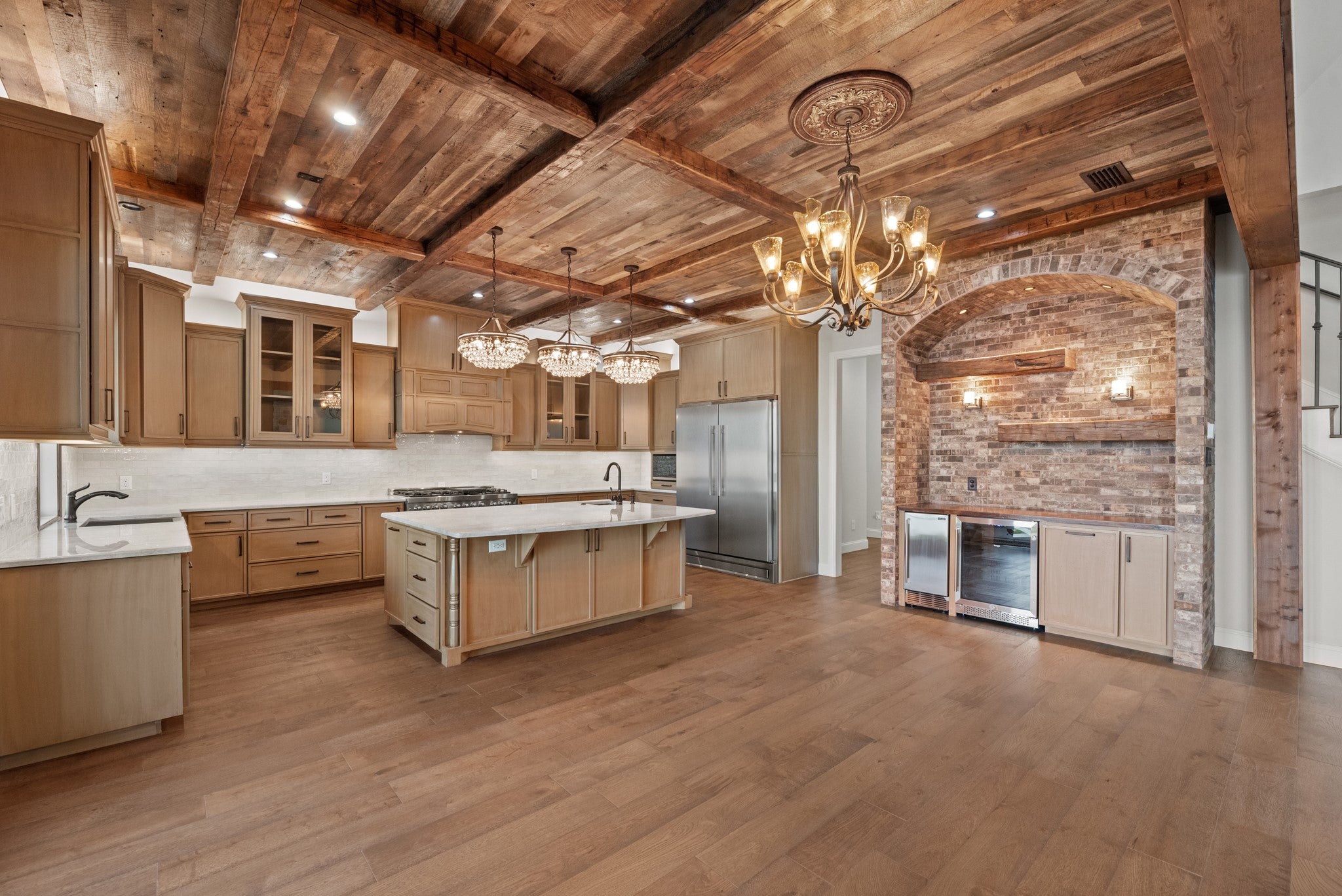 Corsicana, Texas, 75109, United States, 6 Bedrooms Bedrooms, ,7 BathroomsBathrooms,Residential,Active,1798111