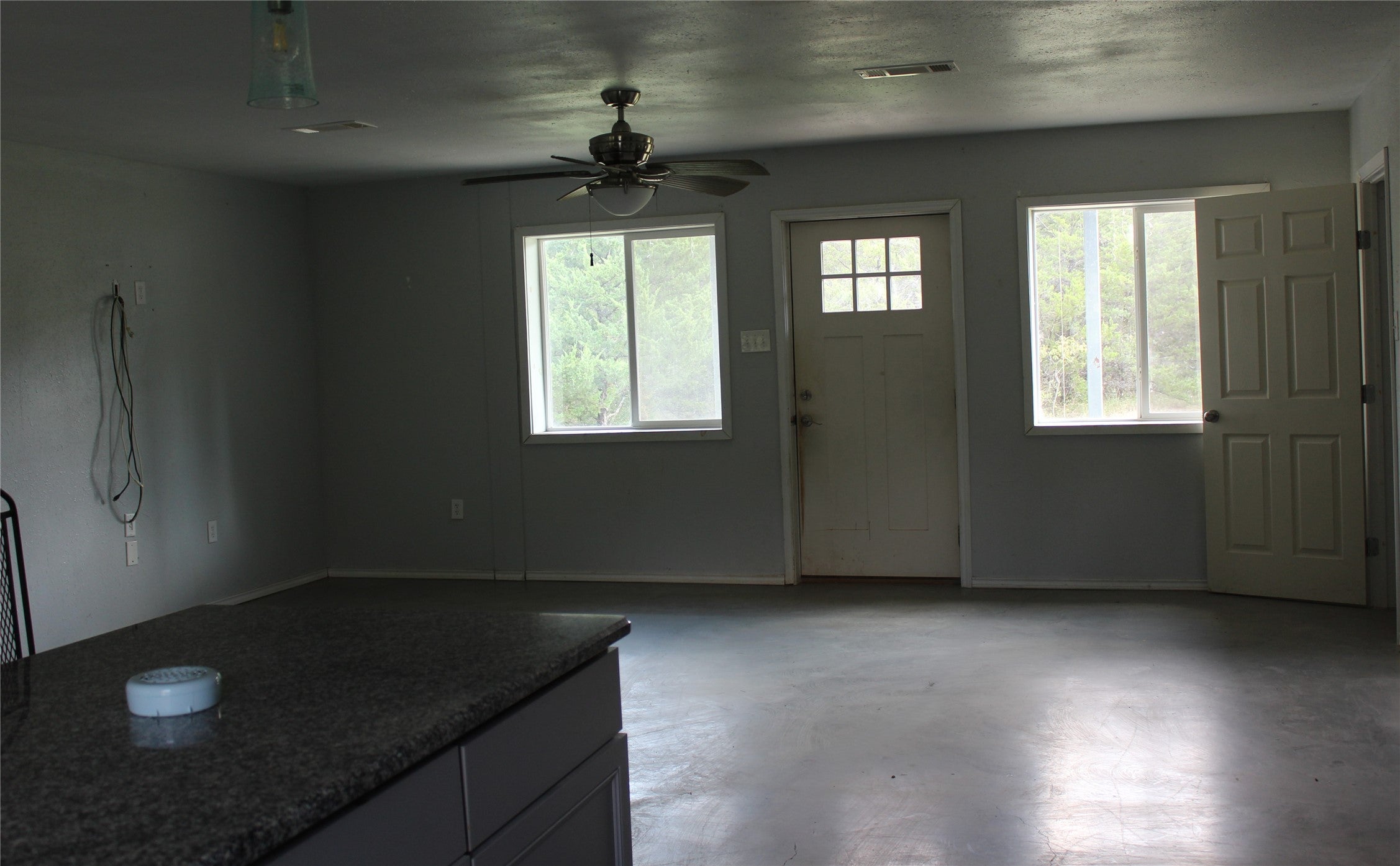 Bonham, Texas, 75418, United States, 9 Bedrooms Bedrooms, ,6 BathroomsBathrooms,Residential,Active,1988719