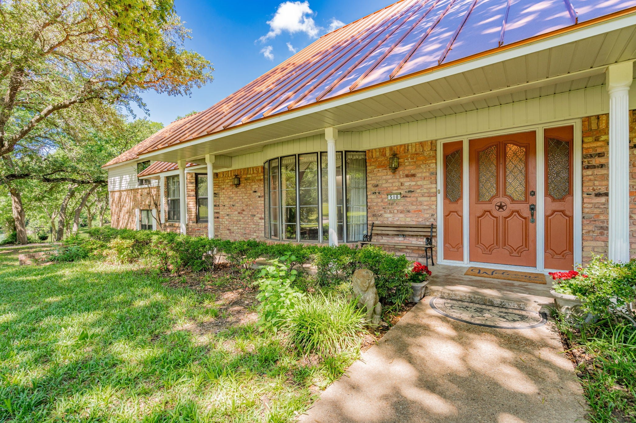 Seagoville, Texas, 75159, United States, 4 Bedrooms Bedrooms, ,5 BathroomsBathrooms,Residential,Active,1810463