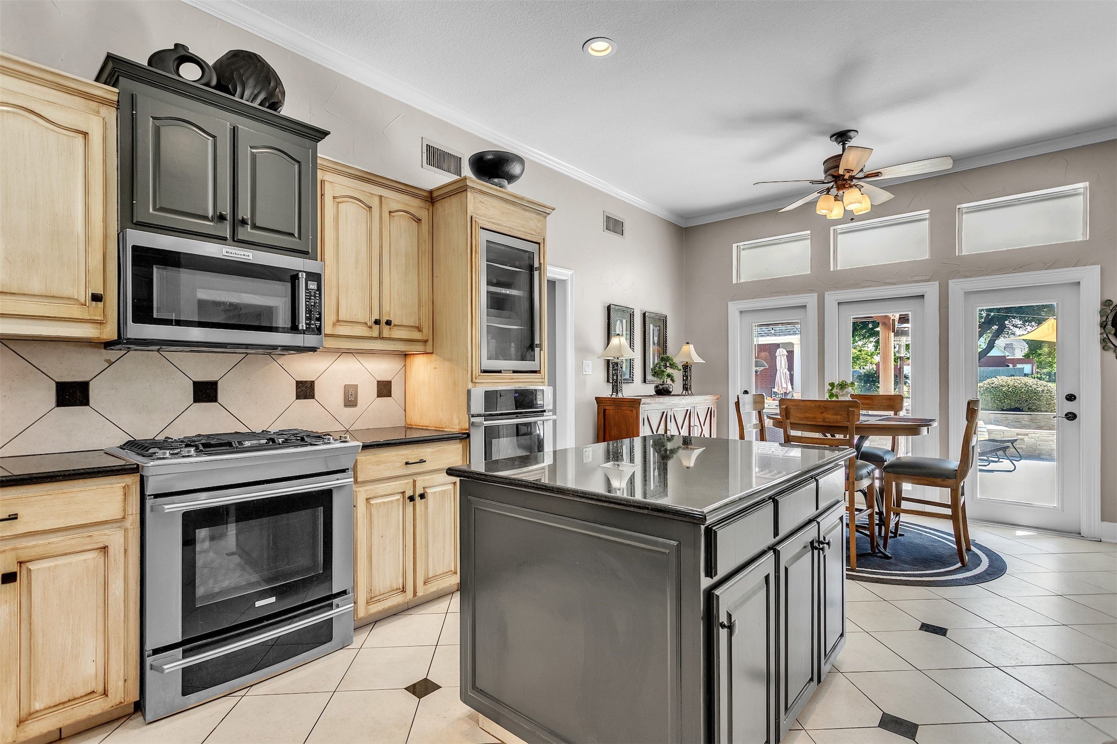 Rockwall, Texas, 75032, United States, 5 Bedrooms Bedrooms, ,4 BathroomsBathrooms,Residential,Active,1961937