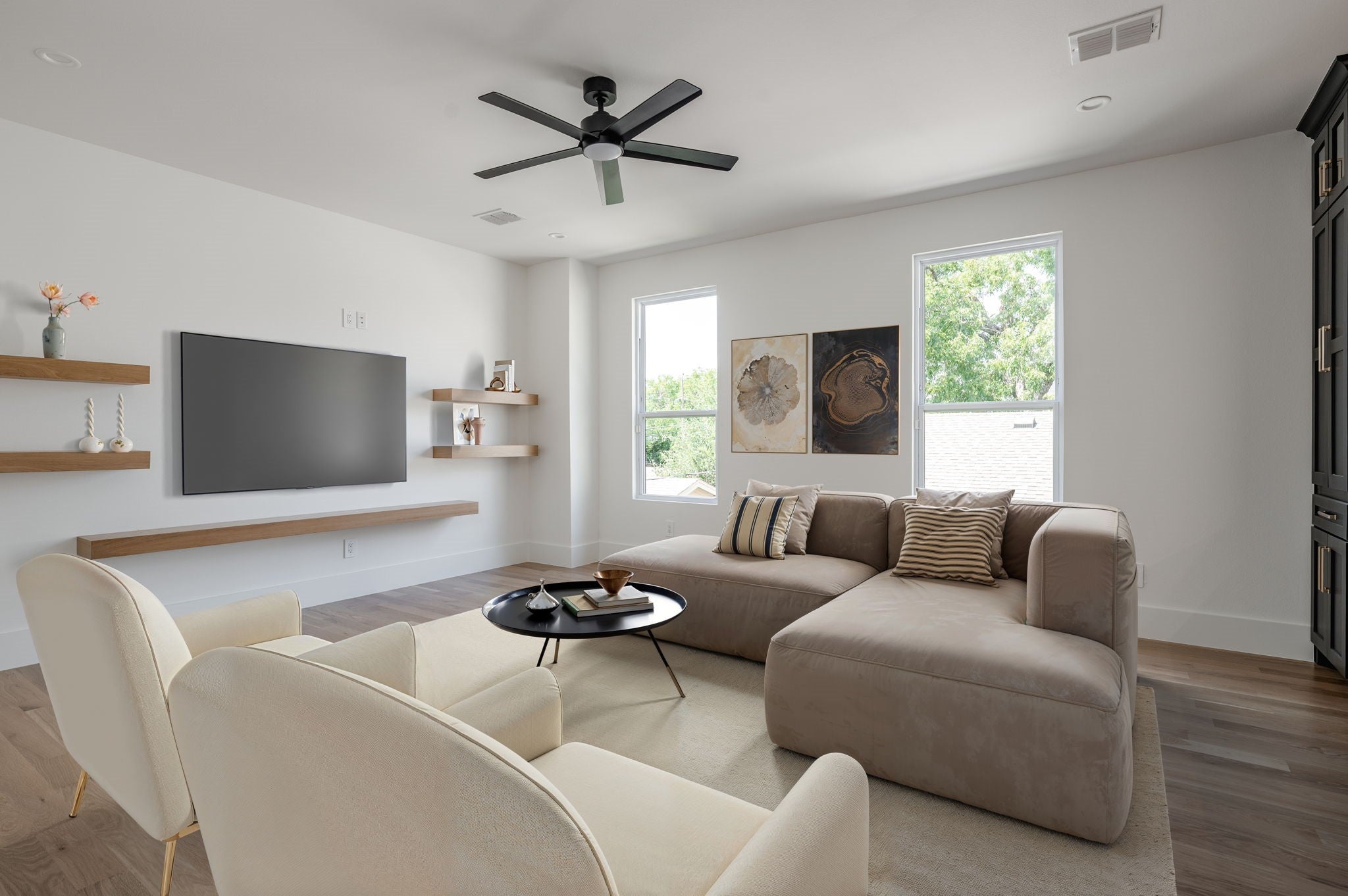 Dallas, Texas, 75209, United States, 4 Bedrooms Bedrooms, ,5 BathroomsBathrooms,Residential,Active,1942360