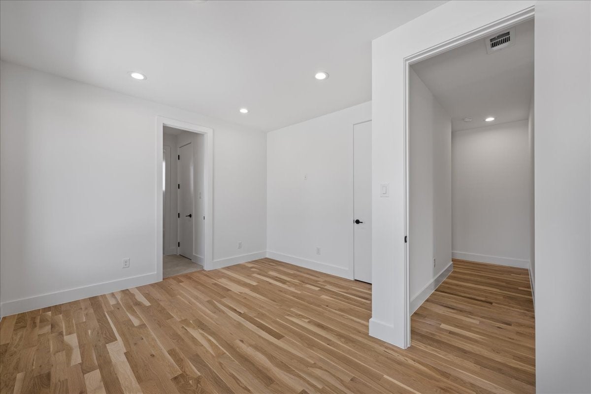 Dallas, Texas, 75204, United States, 4 Bedrooms Bedrooms, ,4 BathroomsBathrooms,Residential,Active,1929706