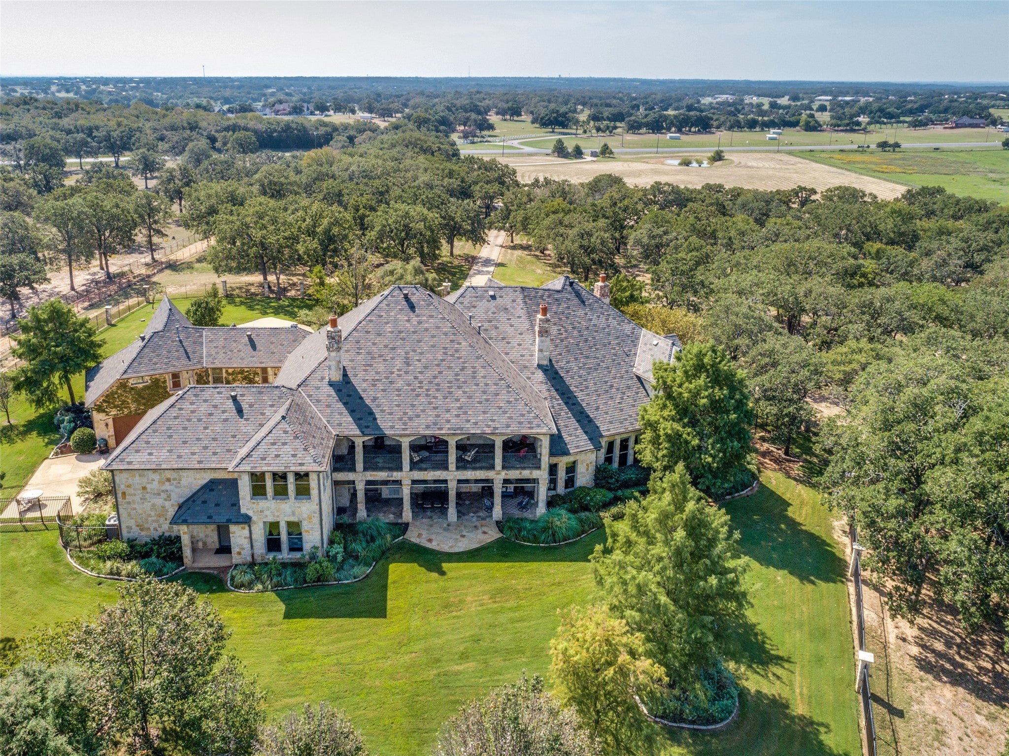 Pilot Point, Texas, 76258, United States, 6 Bedrooms Bedrooms, ,8 BathroomsBathrooms,Residential,Active,1953394
