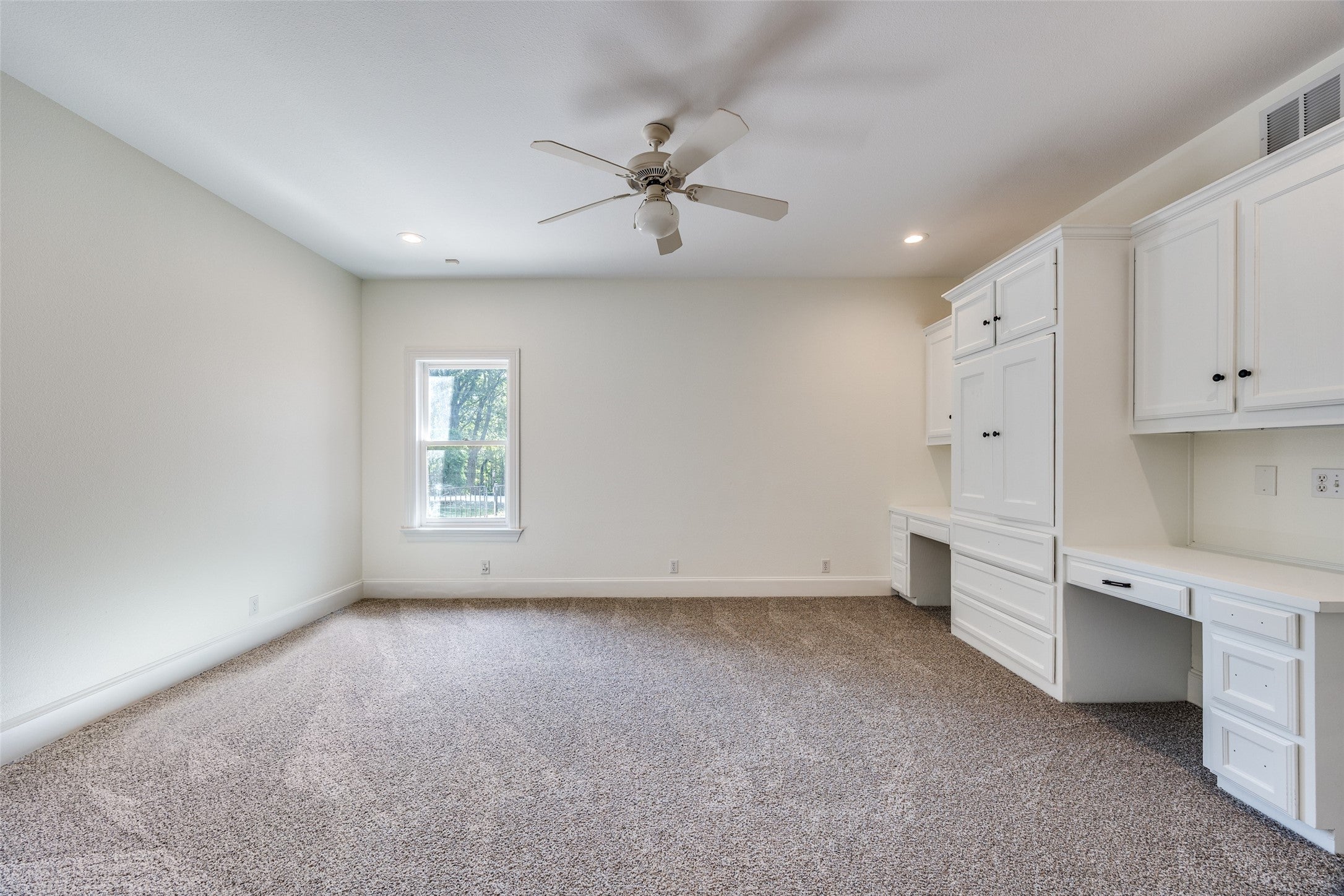 Mckinney, Texas, 75071, United States, 5 Bedrooms Bedrooms, ,6 BathroomsBathrooms,Residential,Active,1946319