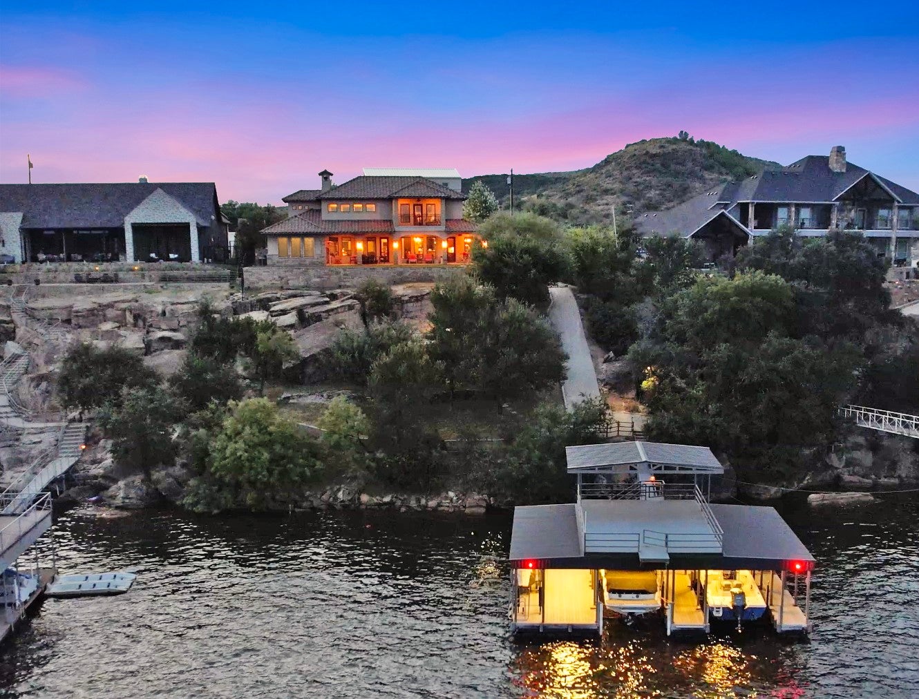 Graham, Texas, 76450, United States, 4 Bedrooms Bedrooms, ,4 BathroomsBathrooms,Residential,Active,1944034