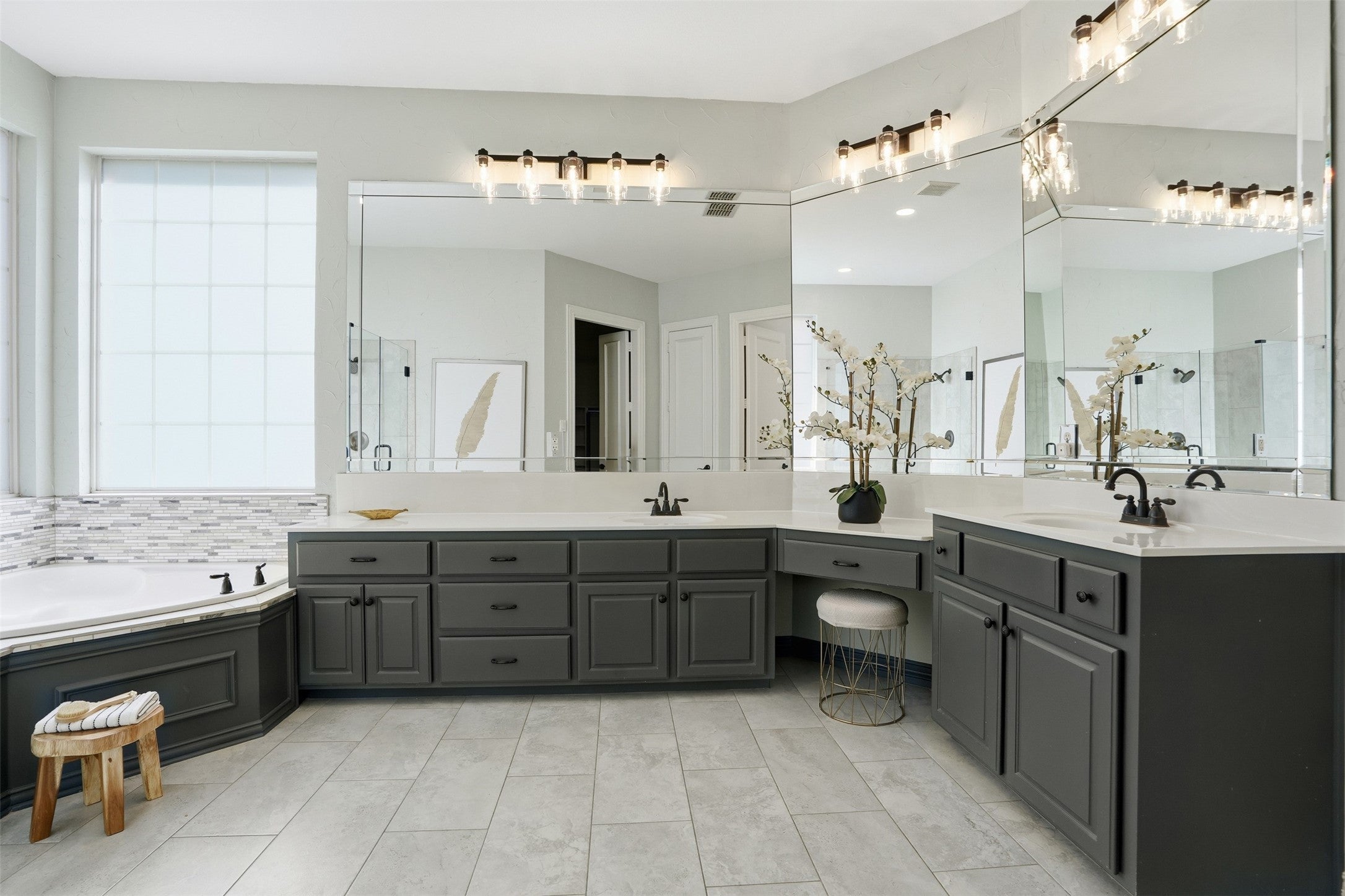 Southlake, Texas, 76092, United States, 5 Bedrooms Bedrooms, ,4 BathroomsBathrooms,Residential,Active,2008272