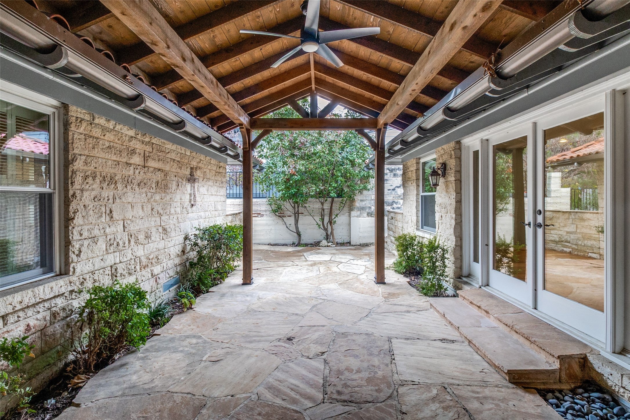 Dallas, Texas, 75214, United States, 3 Bedrooms Bedrooms, ,3 BathroomsBathrooms,Residential,Active,2002602