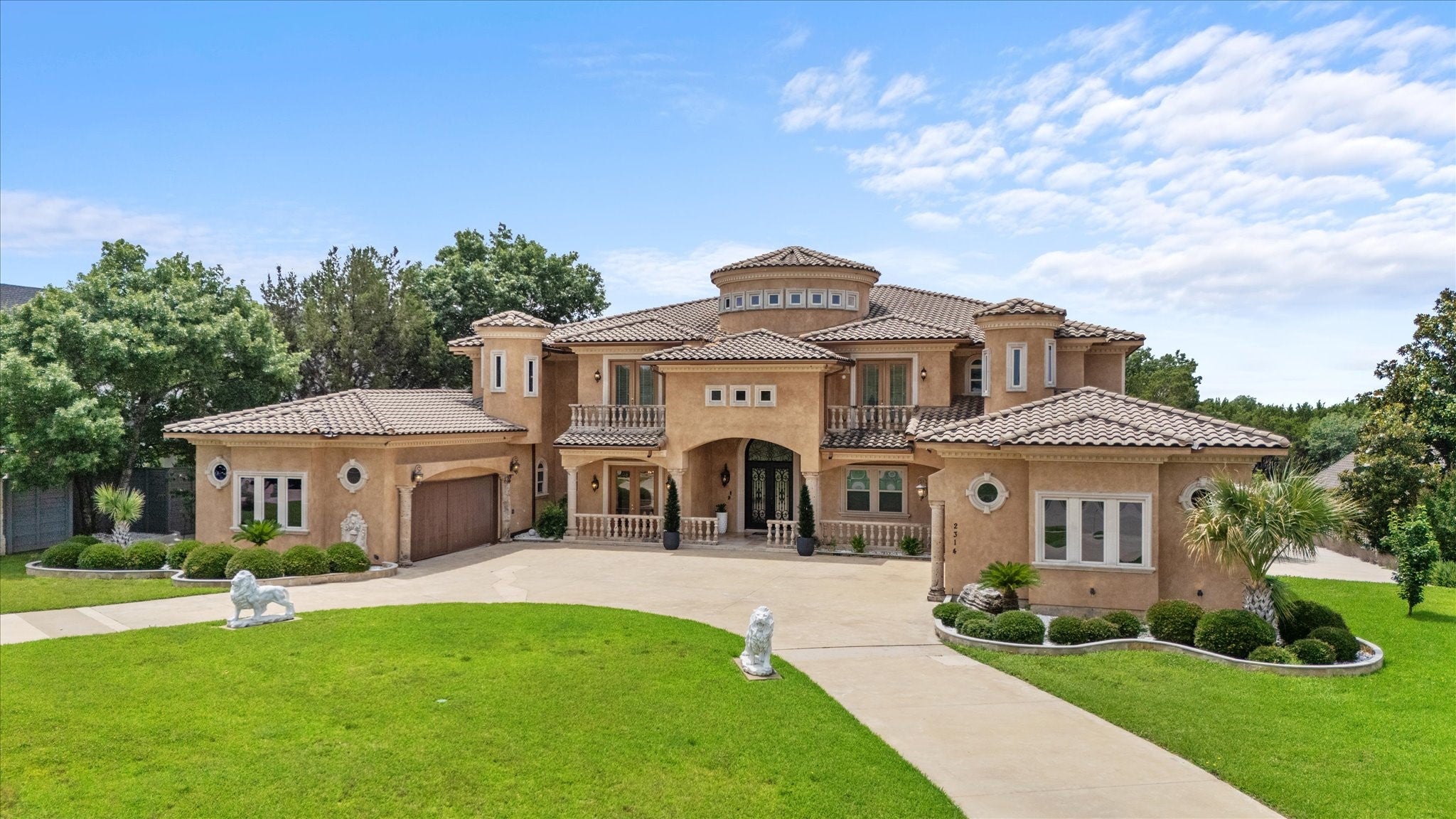Cedar Hill, Texas, 75104, United States, 6 Bedrooms Bedrooms, ,8 BathroomsBathrooms,Residential,Active,1964299