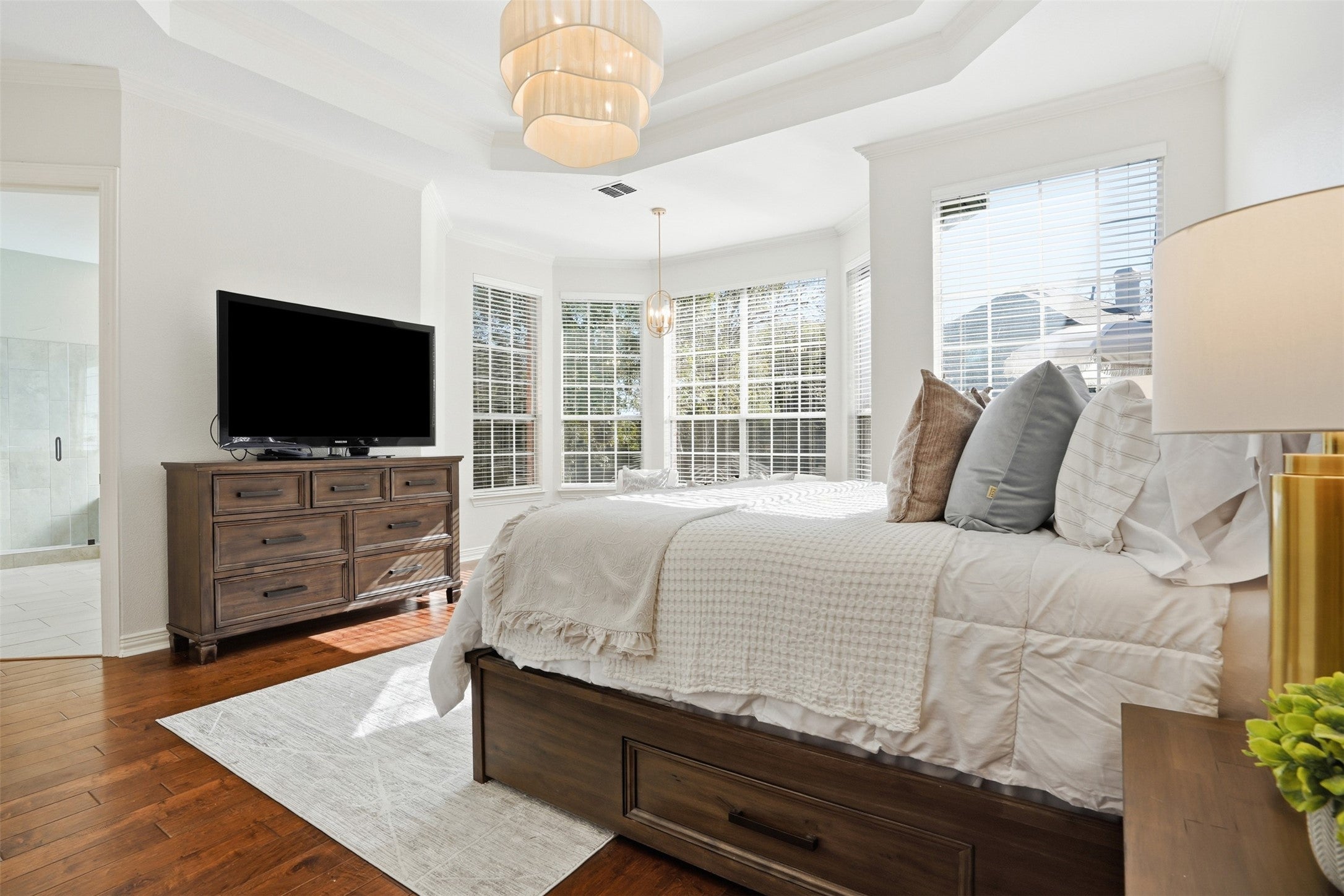 Southlake, Texas, 76092, United States, 5 Bedrooms Bedrooms, ,4 BathroomsBathrooms,Residential,Active,2008272