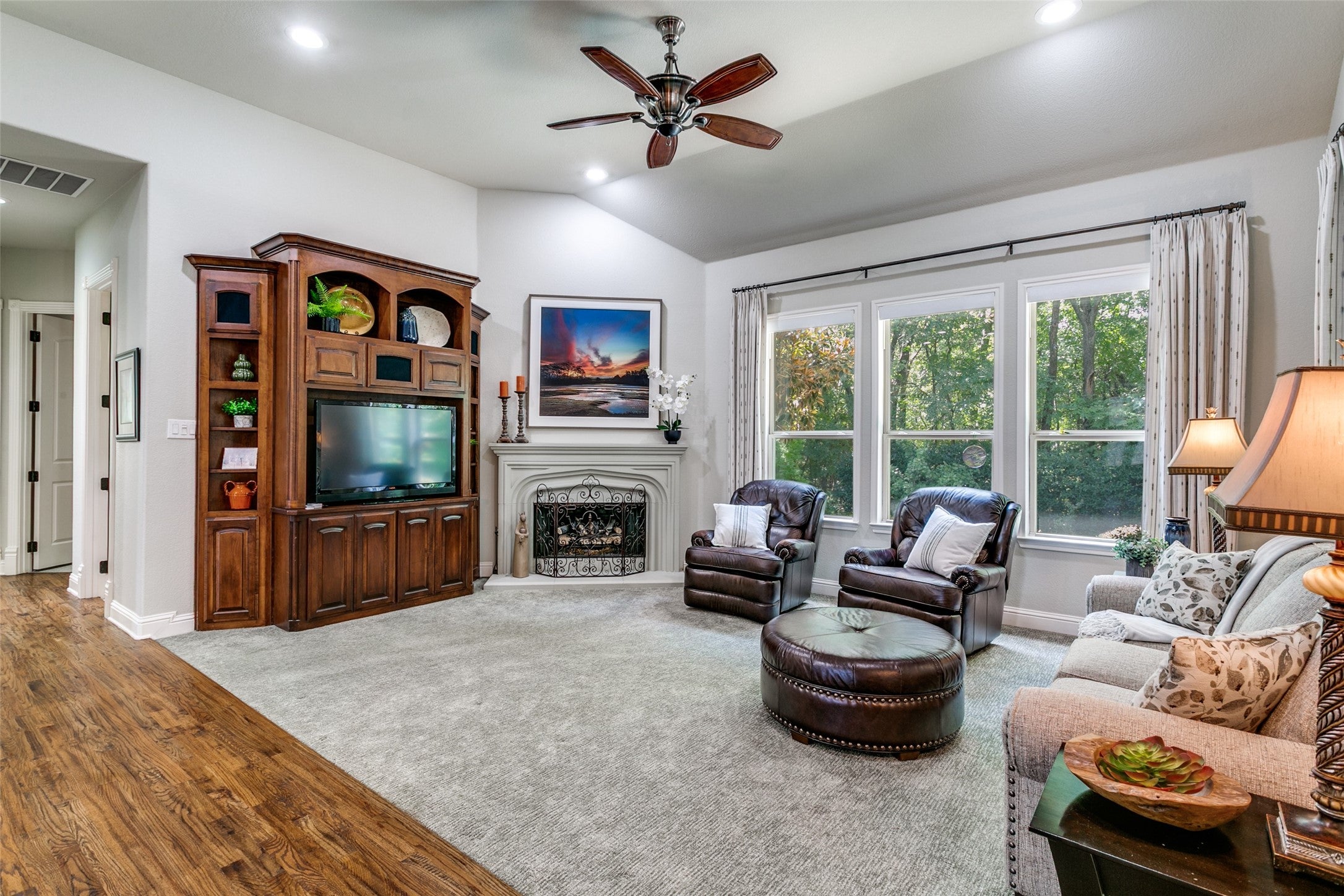 Southlake, Texas, 76092, United States, 4 Bedrooms Bedrooms, ,5 BathroomsBathrooms,Residential,Active,1963281