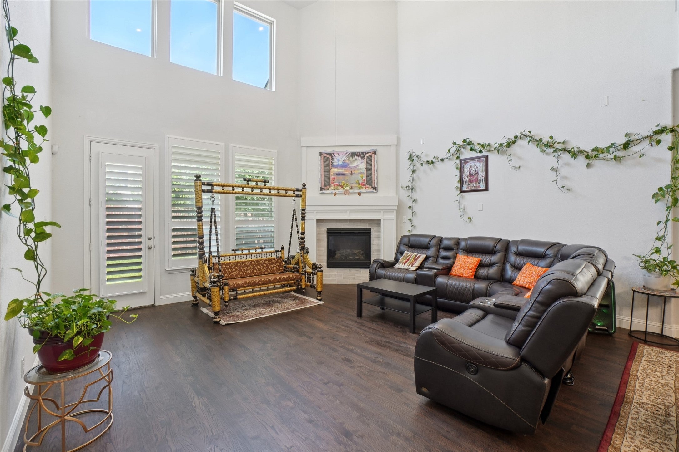 Irving, Texas, 75039, United States, 5 Bedrooms Bedrooms, ,5 BathroomsBathrooms,Residential,Active,1997879