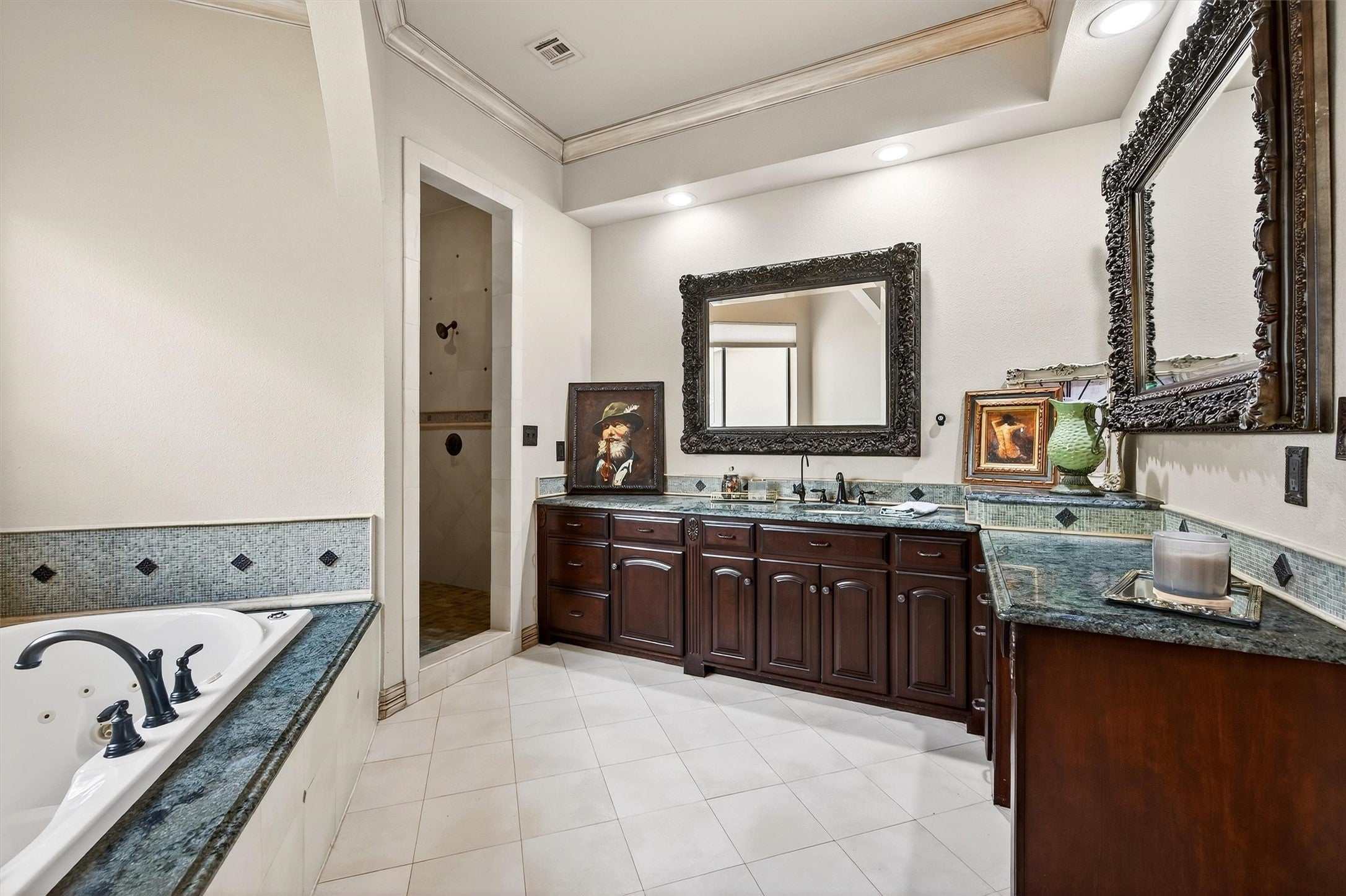 Pottsboro, Texas, 75076, United States, 5 Bedrooms Bedrooms, ,6 BathroomsBathrooms,Residential,Active,1953378