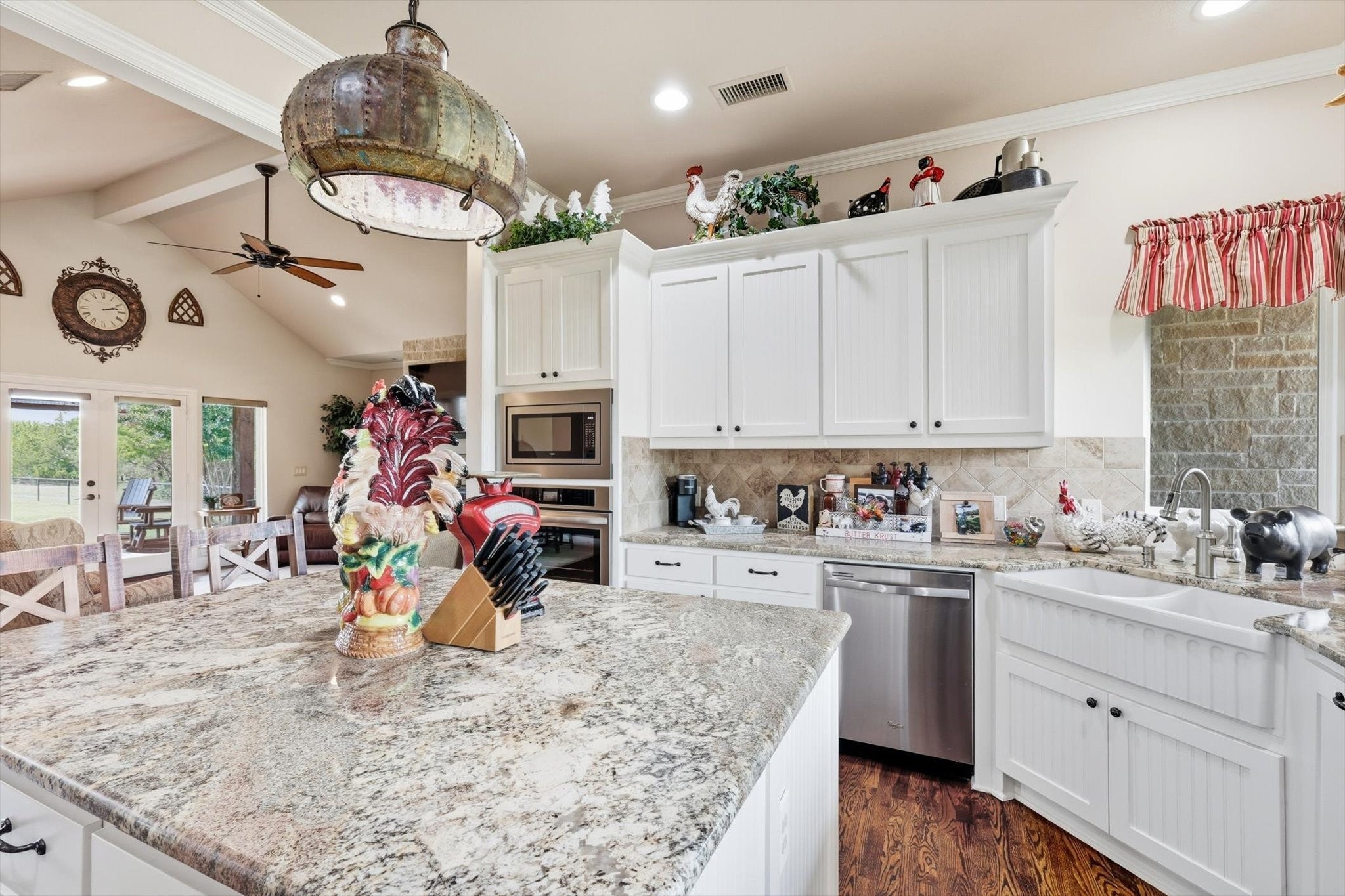 Melissa, Texas, 75454, United States, 3 Bedrooms Bedrooms, ,2 BathroomsBathrooms,Residential,Active,1961909