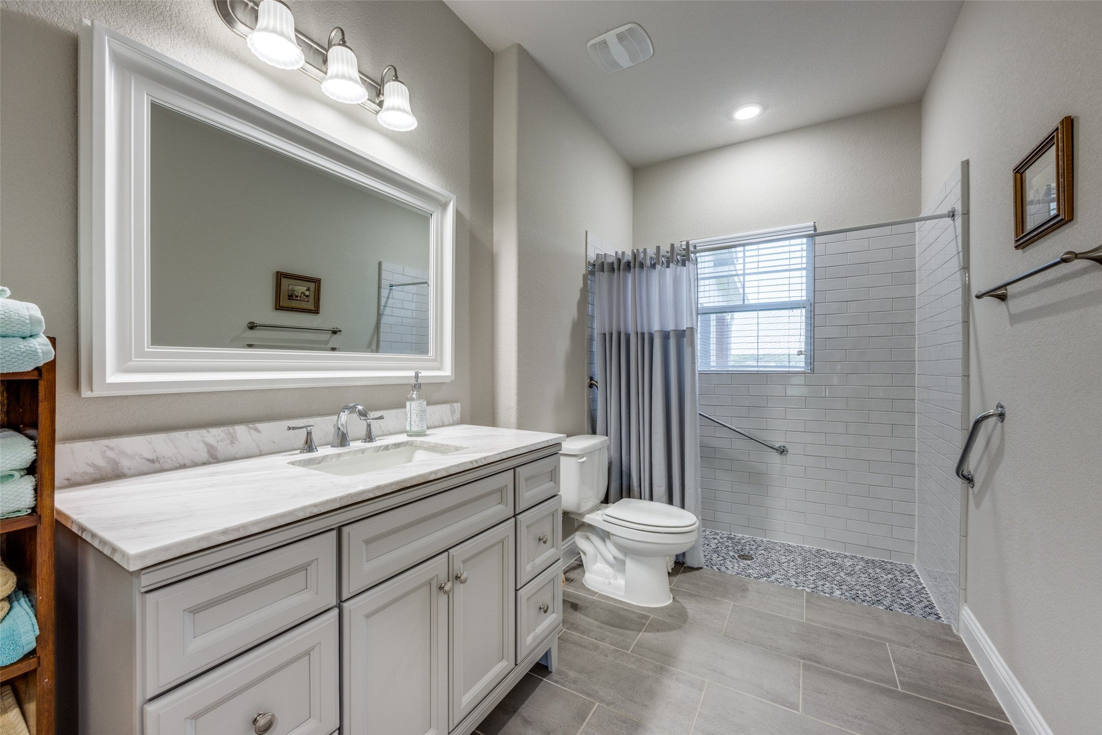 Bells, Texas, 75414, United States, ,3 BathroomsBathrooms,Residential,Active,1808226