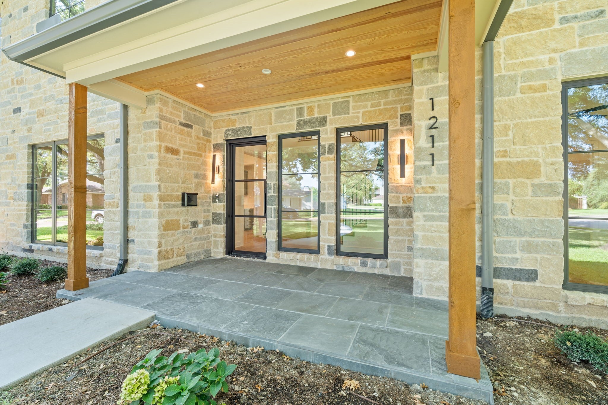 Richardson, Texas, 75080, United States, 5 Bedrooms Bedrooms, ,6 BathroomsBathrooms,Residential,Active,2009133