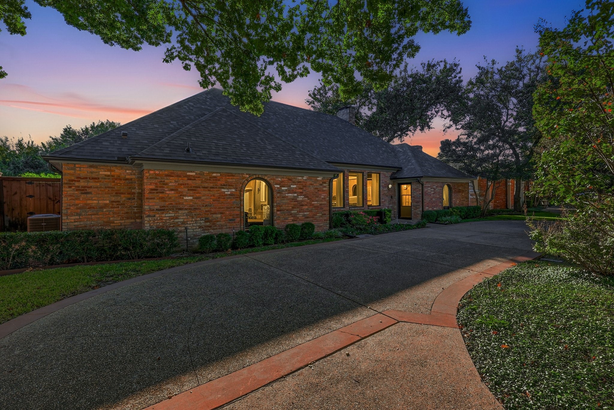 Dallas, Texas, 75248, United States, 4 Bedrooms Bedrooms, ,3 BathroomsBathrooms,Residential,Active,1973343