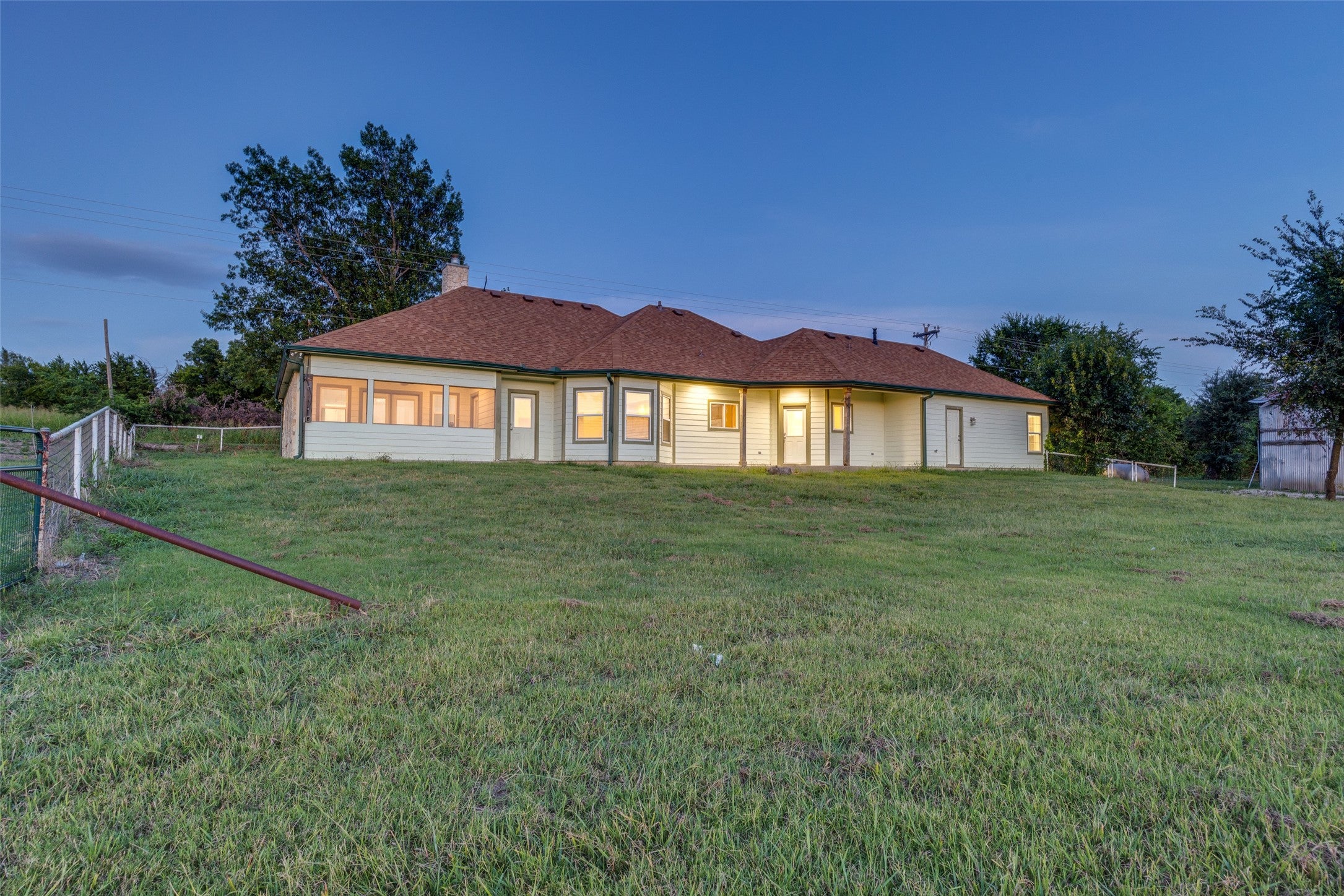 Leonard, Texas, 75452, United States, 2 Bedrooms Bedrooms, ,2 BathroomsBathrooms,Residential,Active,1920262