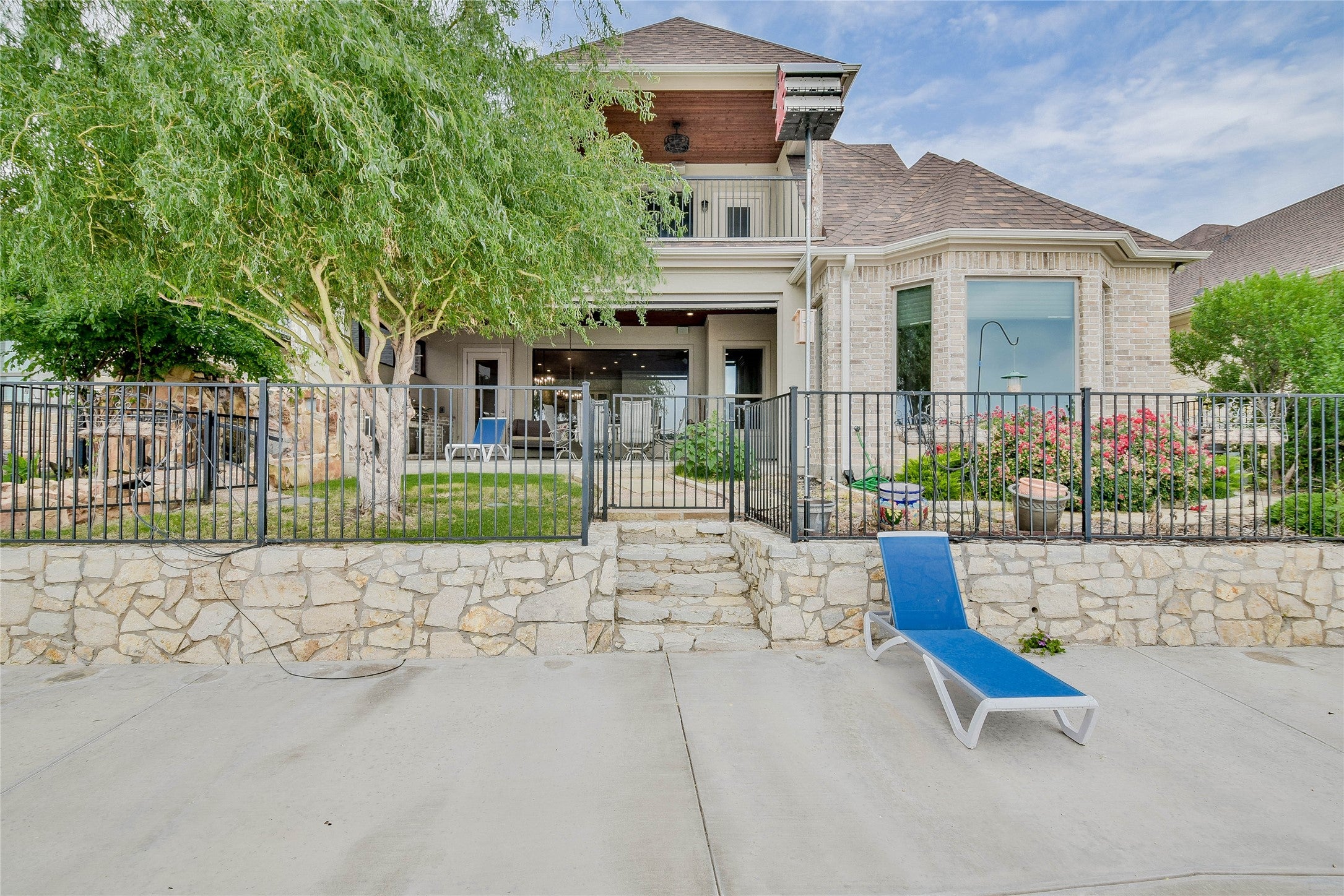 Granbury, Texas, 76048, United States, 3 Bedrooms Bedrooms, ,3 BathroomsBathrooms,Residential,Active,1828685