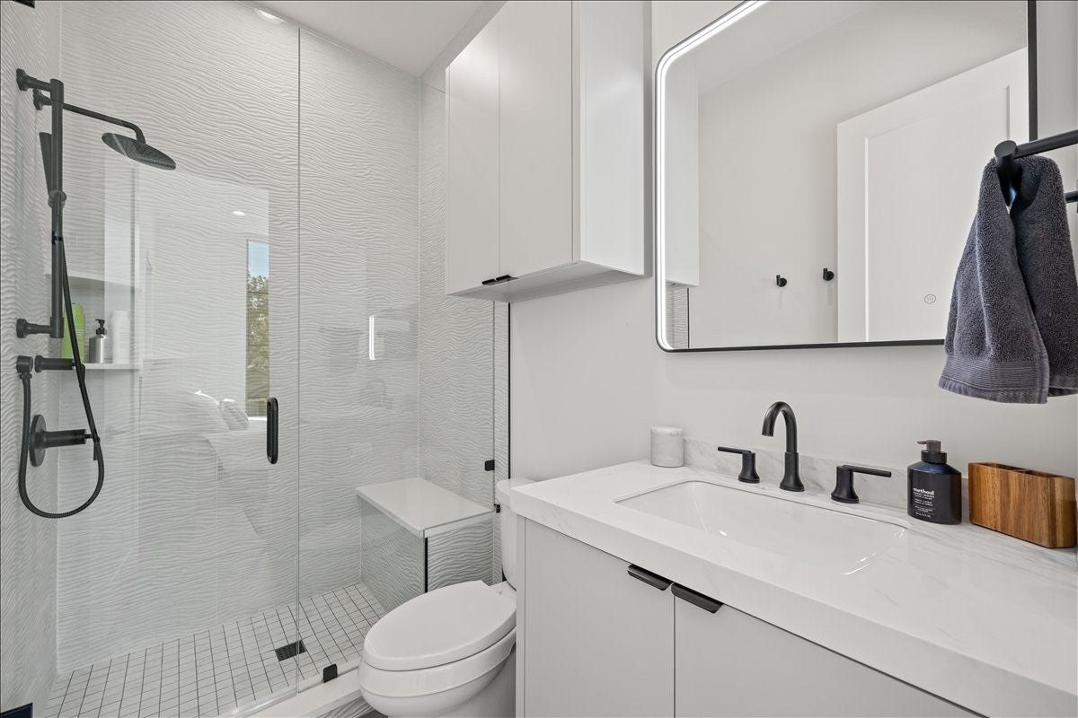 Dallas, Texas, 75206, United States, 4 Bedrooms Bedrooms, ,5 BathroomsBathrooms,Residential,Active,1967298