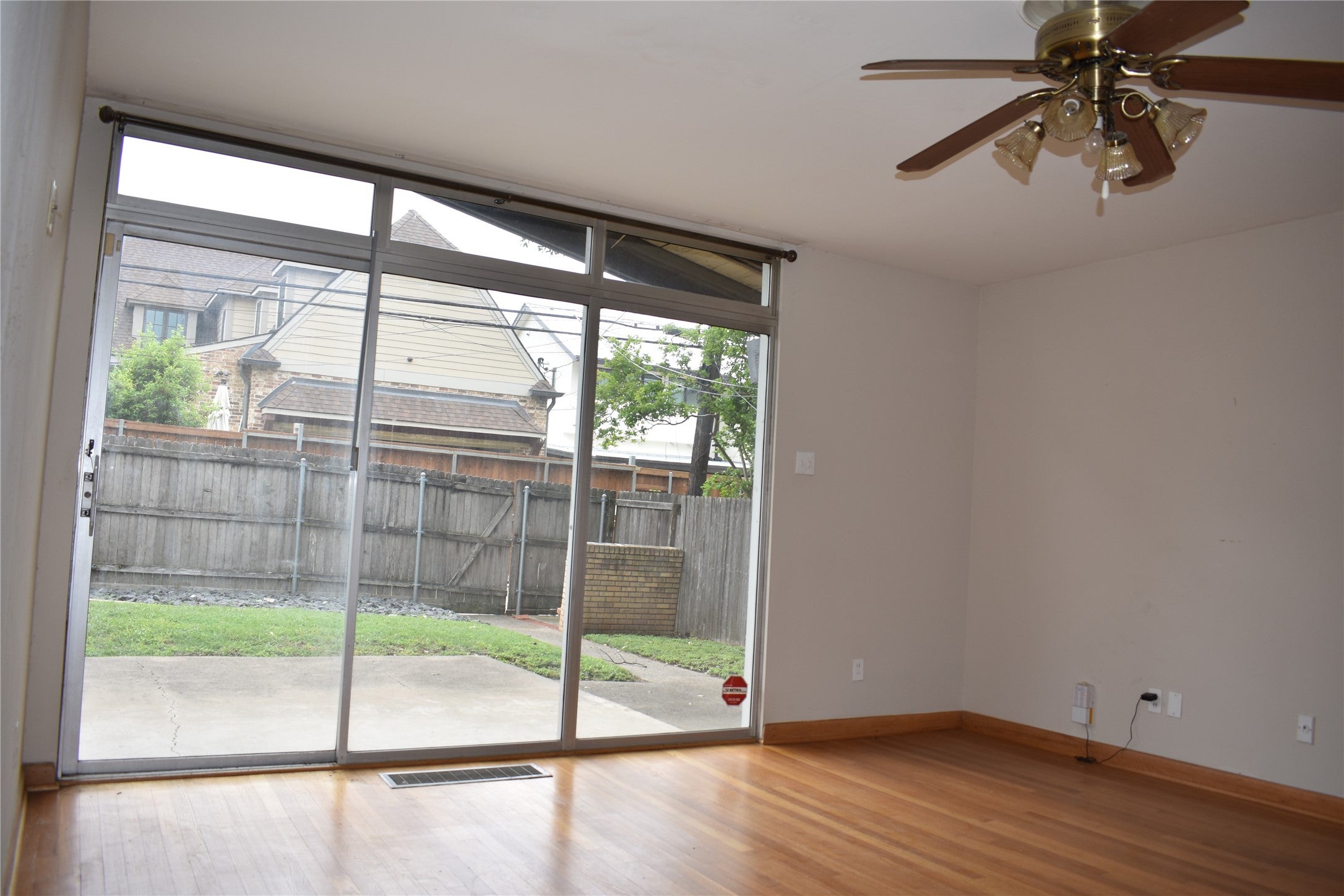 Dallas, Texas, 75225, United States, 4 Bedrooms Bedrooms, ,4 BathroomsBathrooms,Residential,Active,1922674