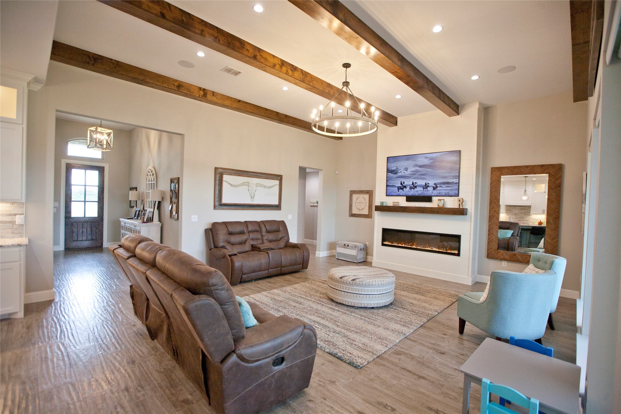 Fort Worth, Texas, 76126, United States, 4 Bedrooms Bedrooms, ,6 BathroomsBathrooms,Residential,Active,1828687