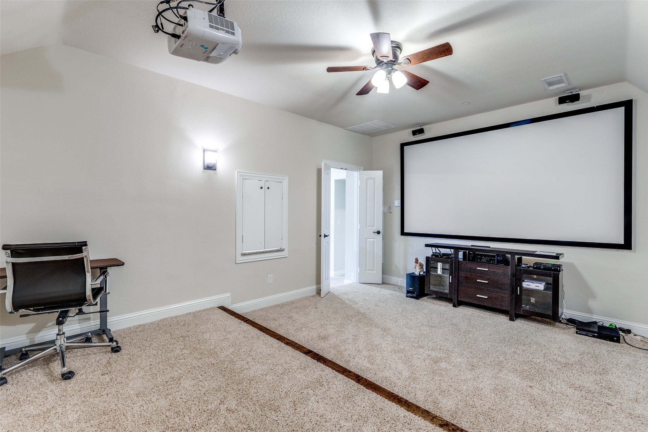 Prosper, Texas, 75078, United States, 5 Bedrooms Bedrooms, ,4 BathroomsBathrooms,Residential,Active,1905373