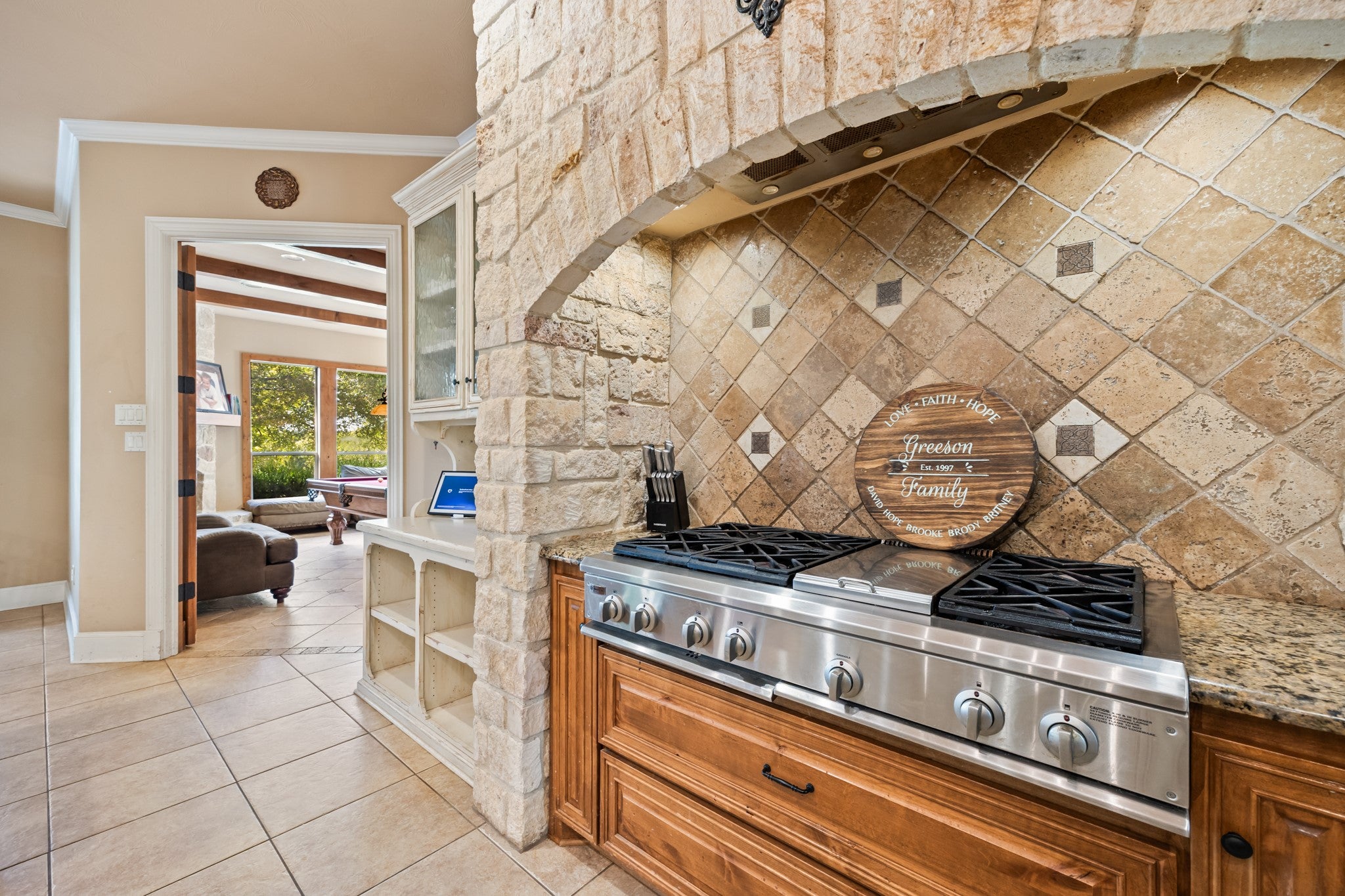 Midlothian, Texas, 76065, United States, 4 Bedrooms Bedrooms, ,4 BathroomsBathrooms,Residential,Active,1992317