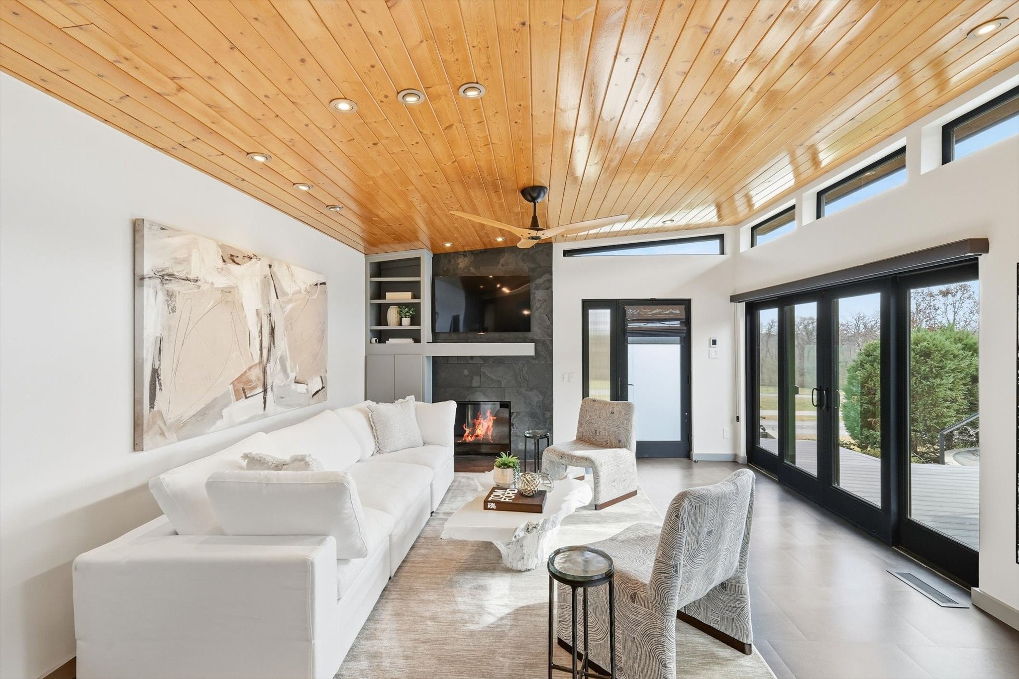 Dallas, Texas, 75218, United States, 3 Bedrooms Bedrooms, ,2 BathroomsBathrooms,Residential,Active,2010190